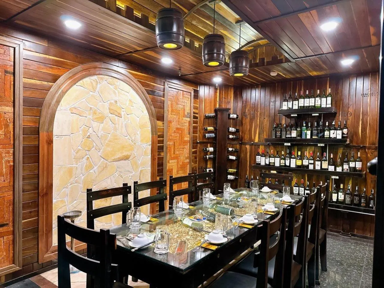 Restaurant/places to eat in Hapyson