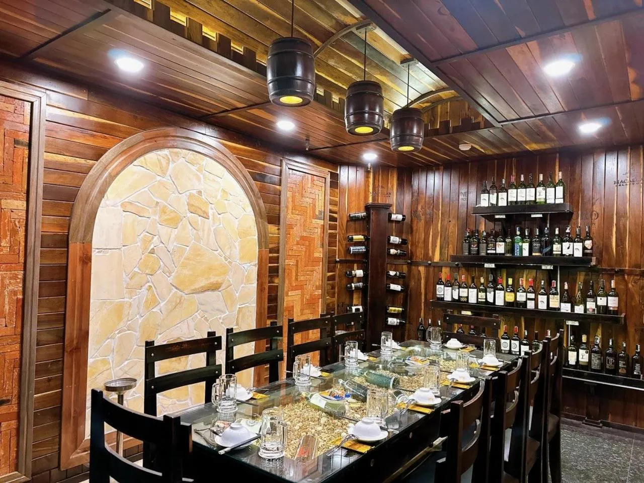 Restaurant/places to eat in Hapyson