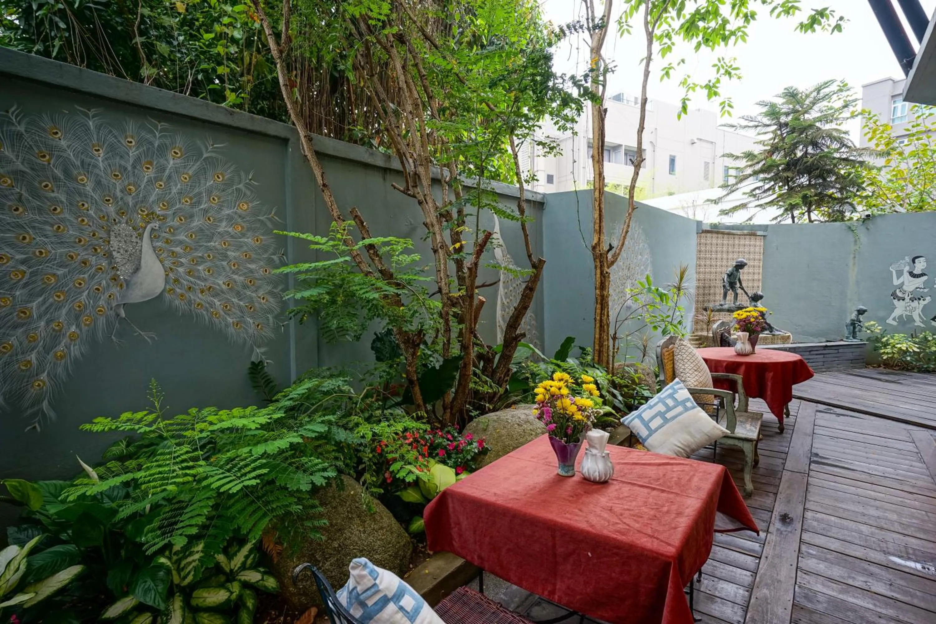 At Pingnakorn Nimman Hotel