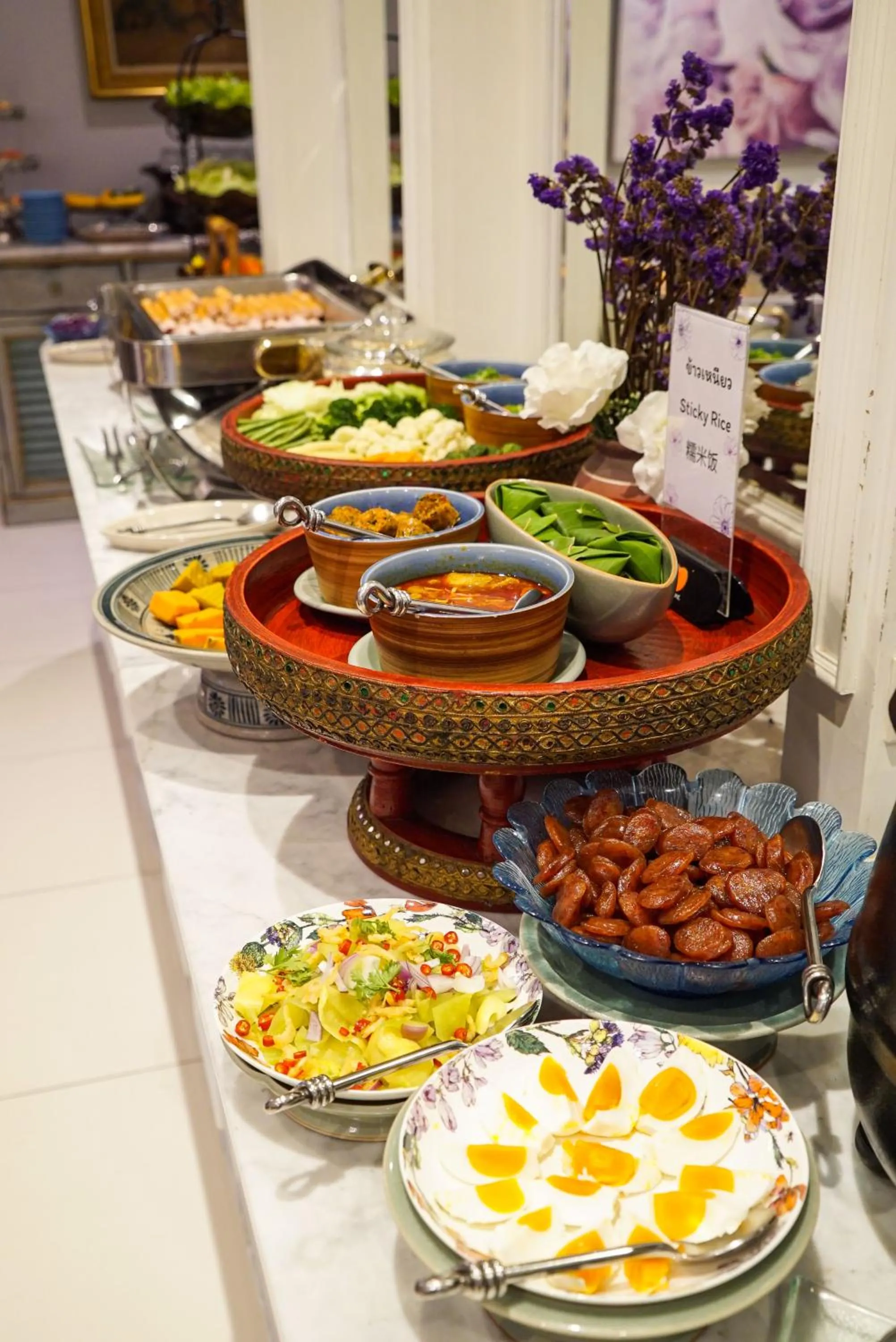 Breakfast in At Pingnakorn Nimman Hotel