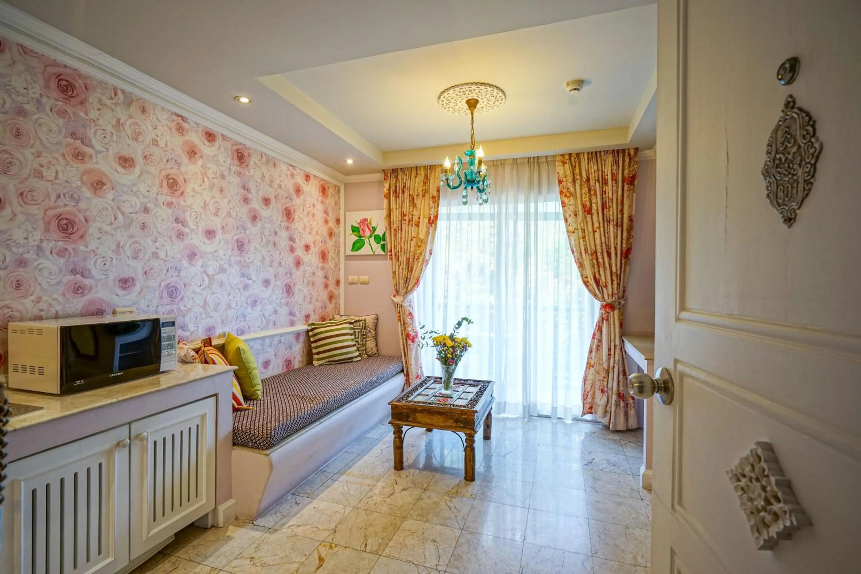 Living room in At Pingnakorn Nimman Hotel