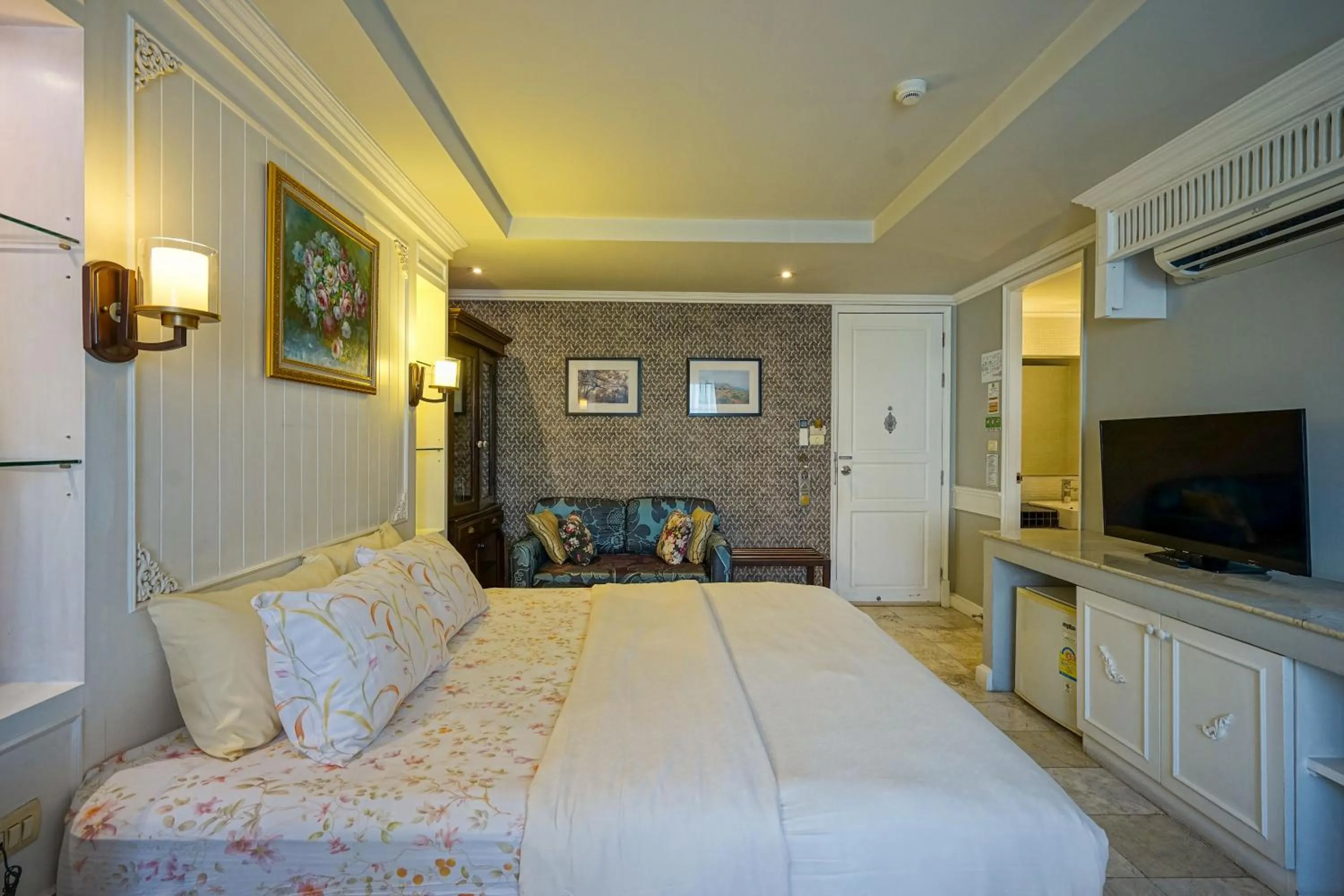 Bed in At Pingnakorn Nimman Hotel