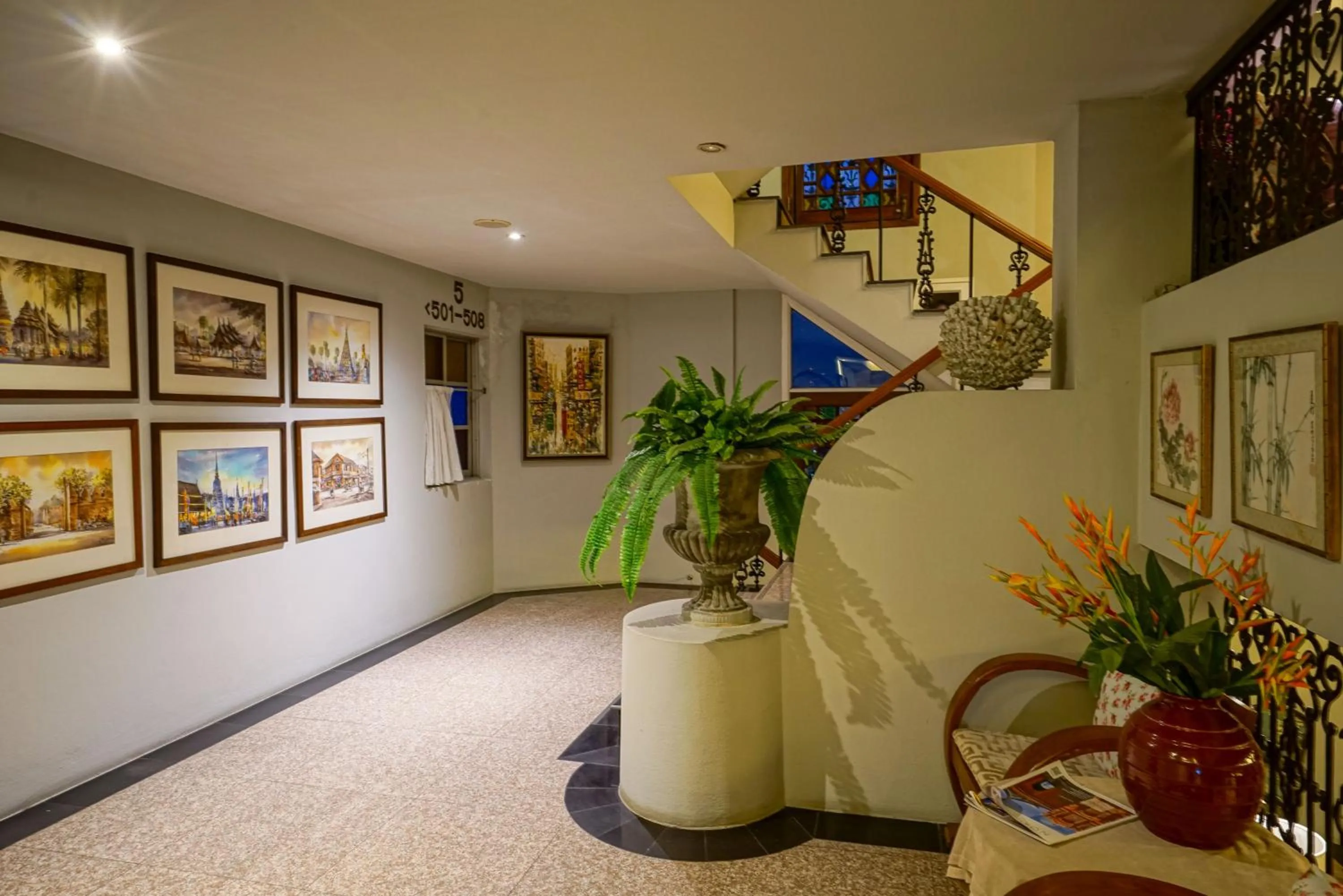 At Pingnakorn Nimman Hotel