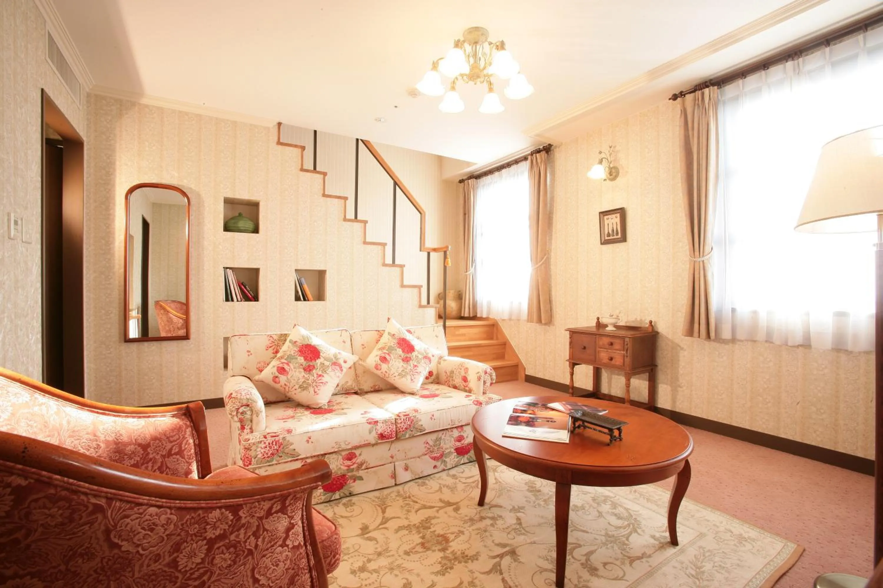 Living room in Kitabiwako Hotel Grazie