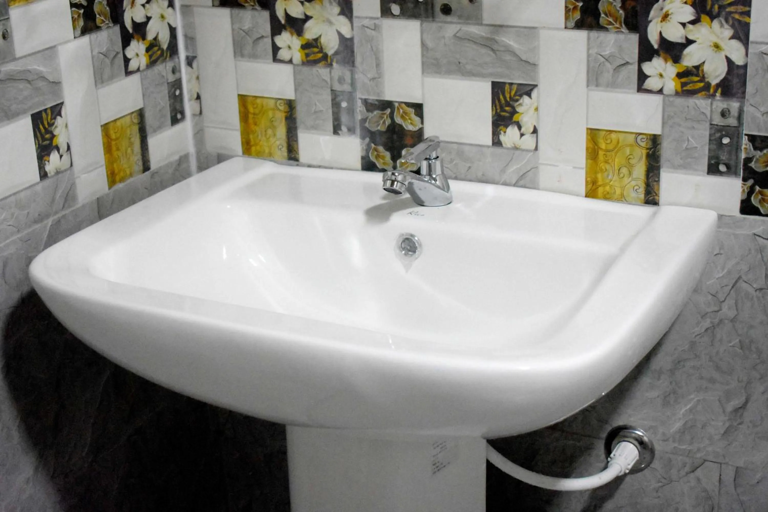 Bathroom in Leonine Villa Yala