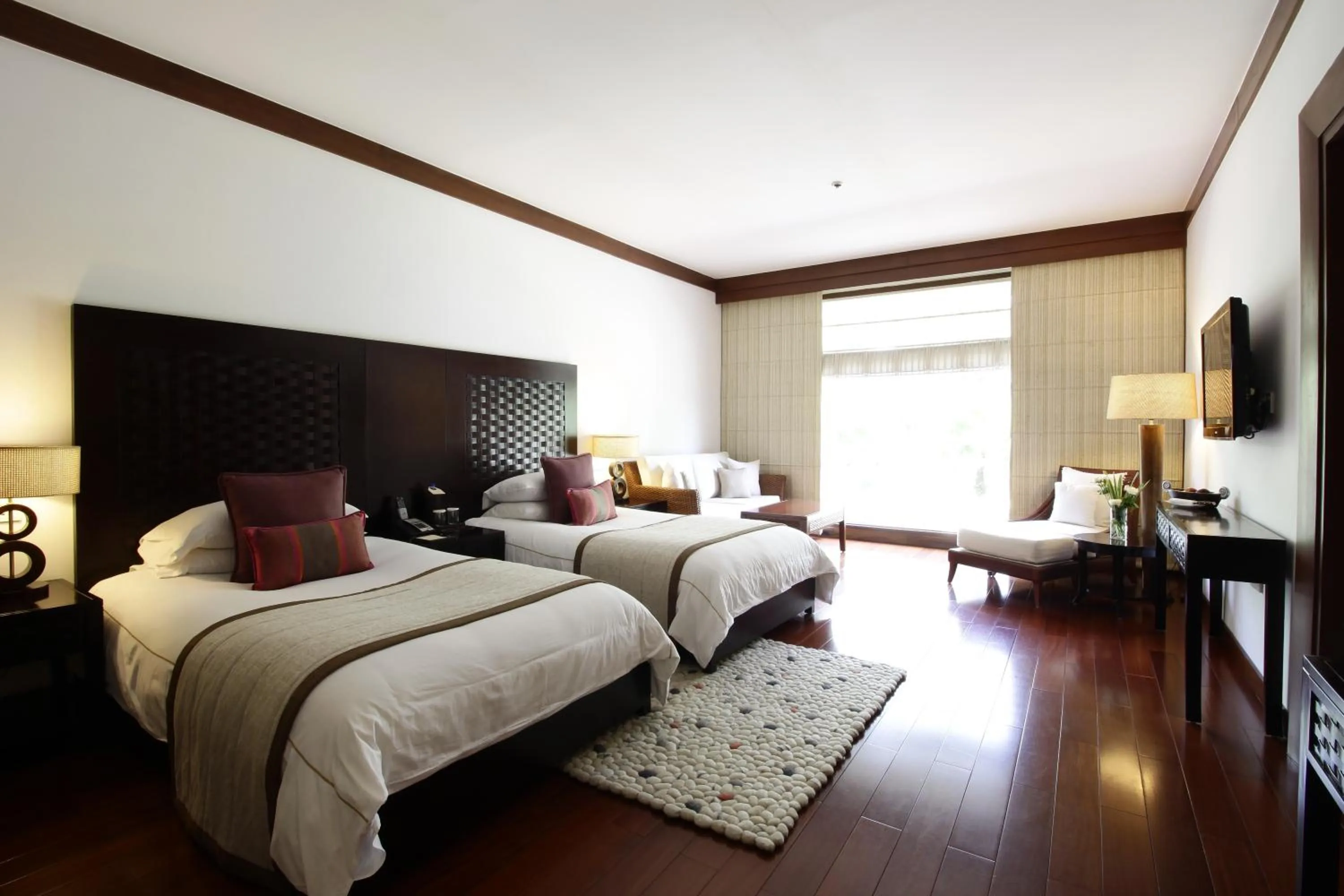 Bed in Jaypee Greens Golf and Spa Resort