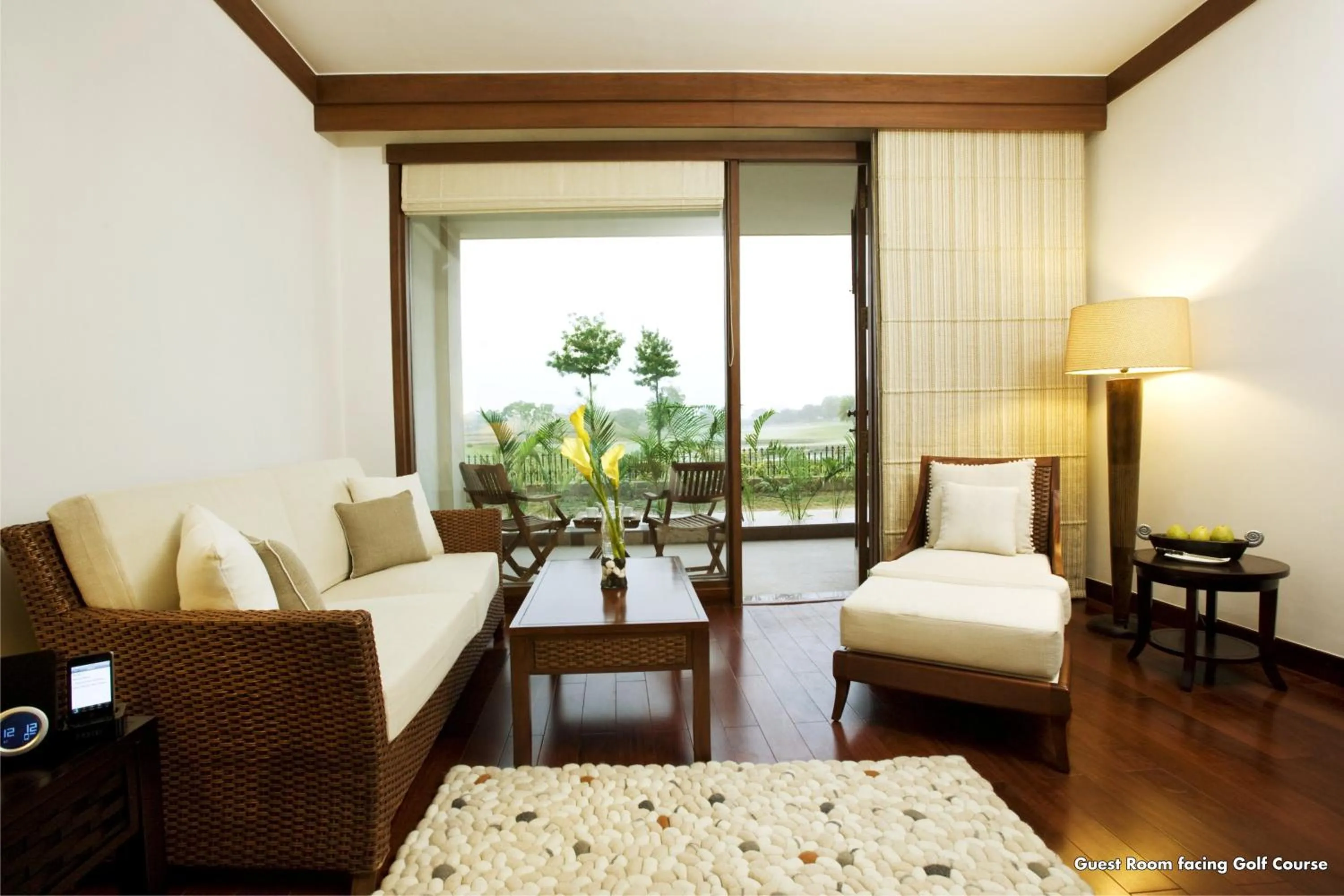 Seating area, Bed in Jaypee Greens Golf and Spa Resort