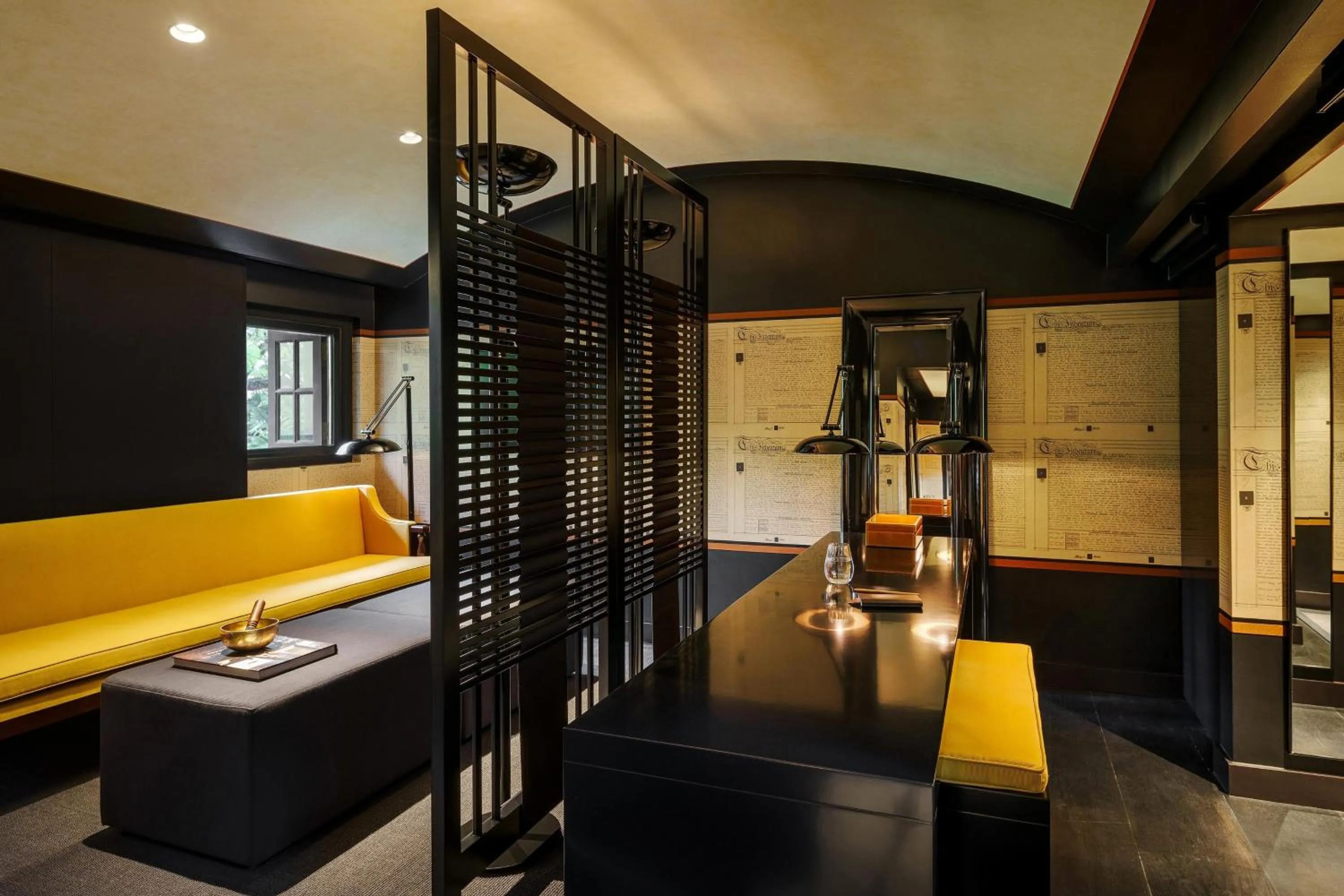 Living room, Bed in Duxton Reserve Singapore, Autograph Collection