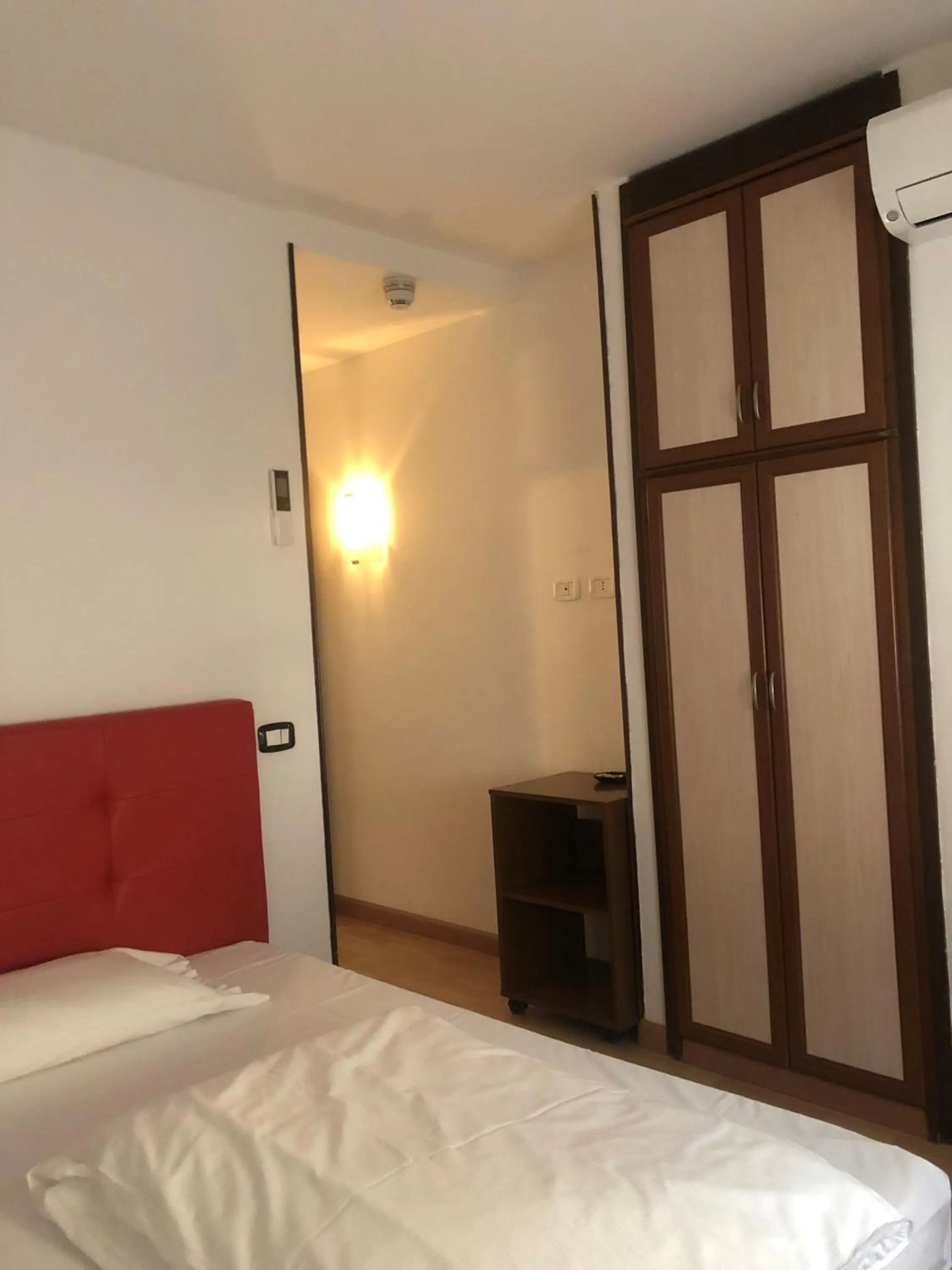 Bed in Hotel Sole Holiday