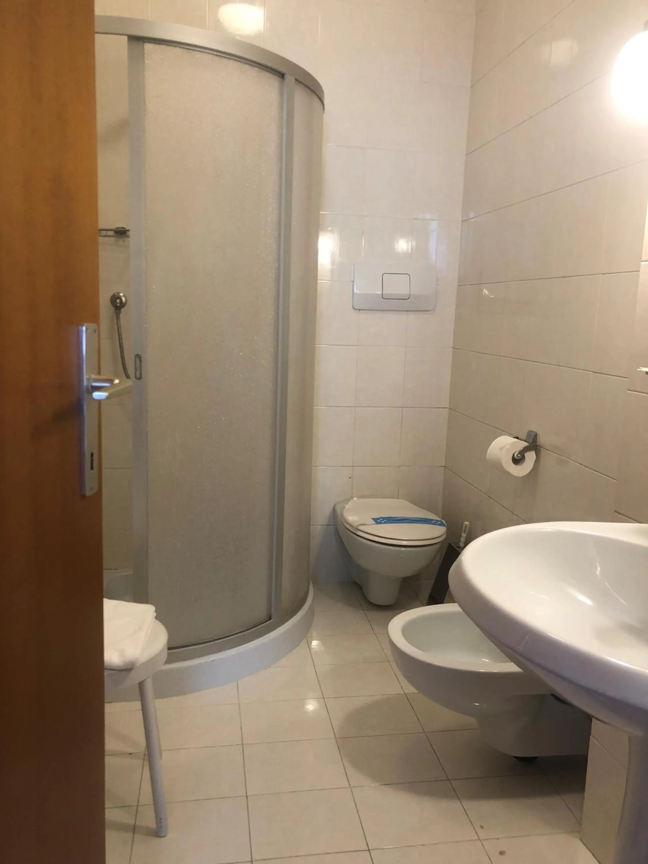 Shower in Hotel Sole Holiday