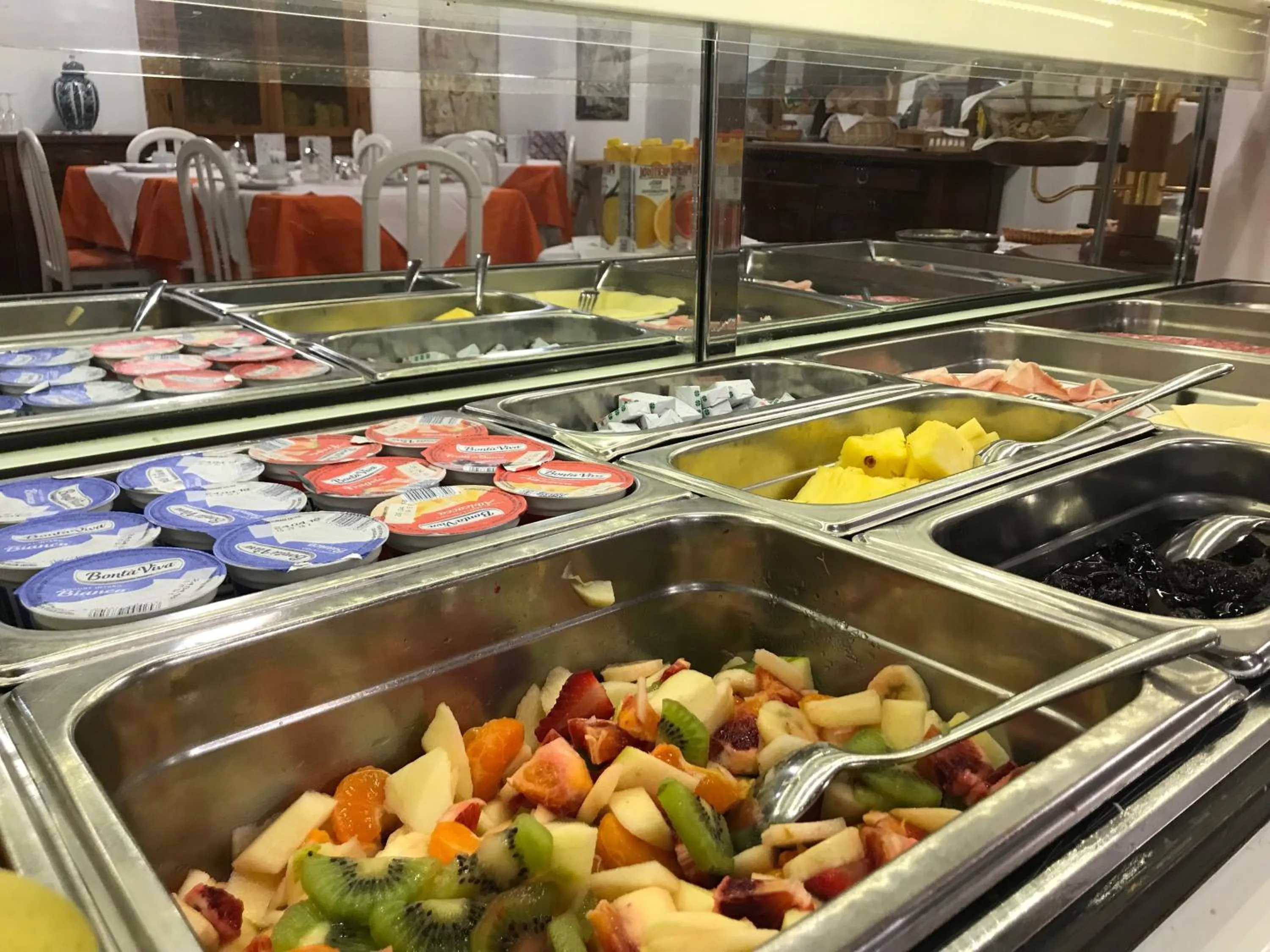 Continental breakfast in Hotel Sole Holiday