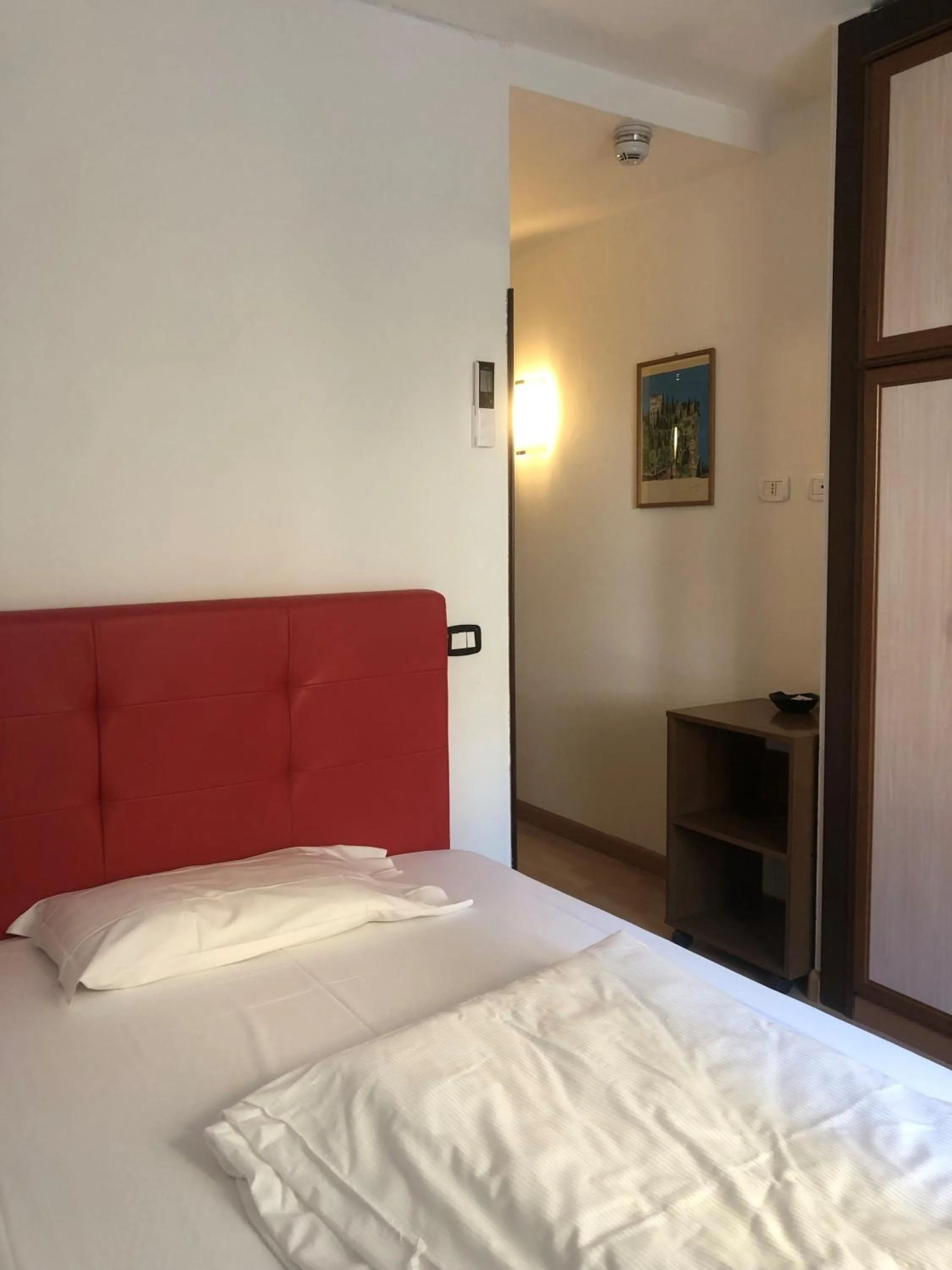 Bed in Hotel Sole Holiday