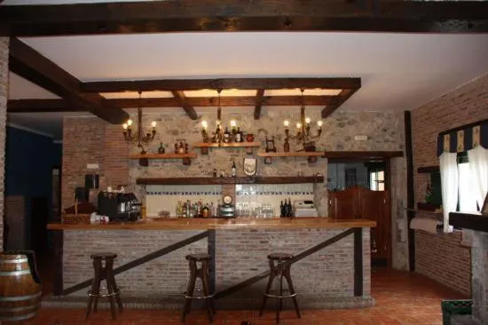 Restaurant/places to eat in Hotel Alonso