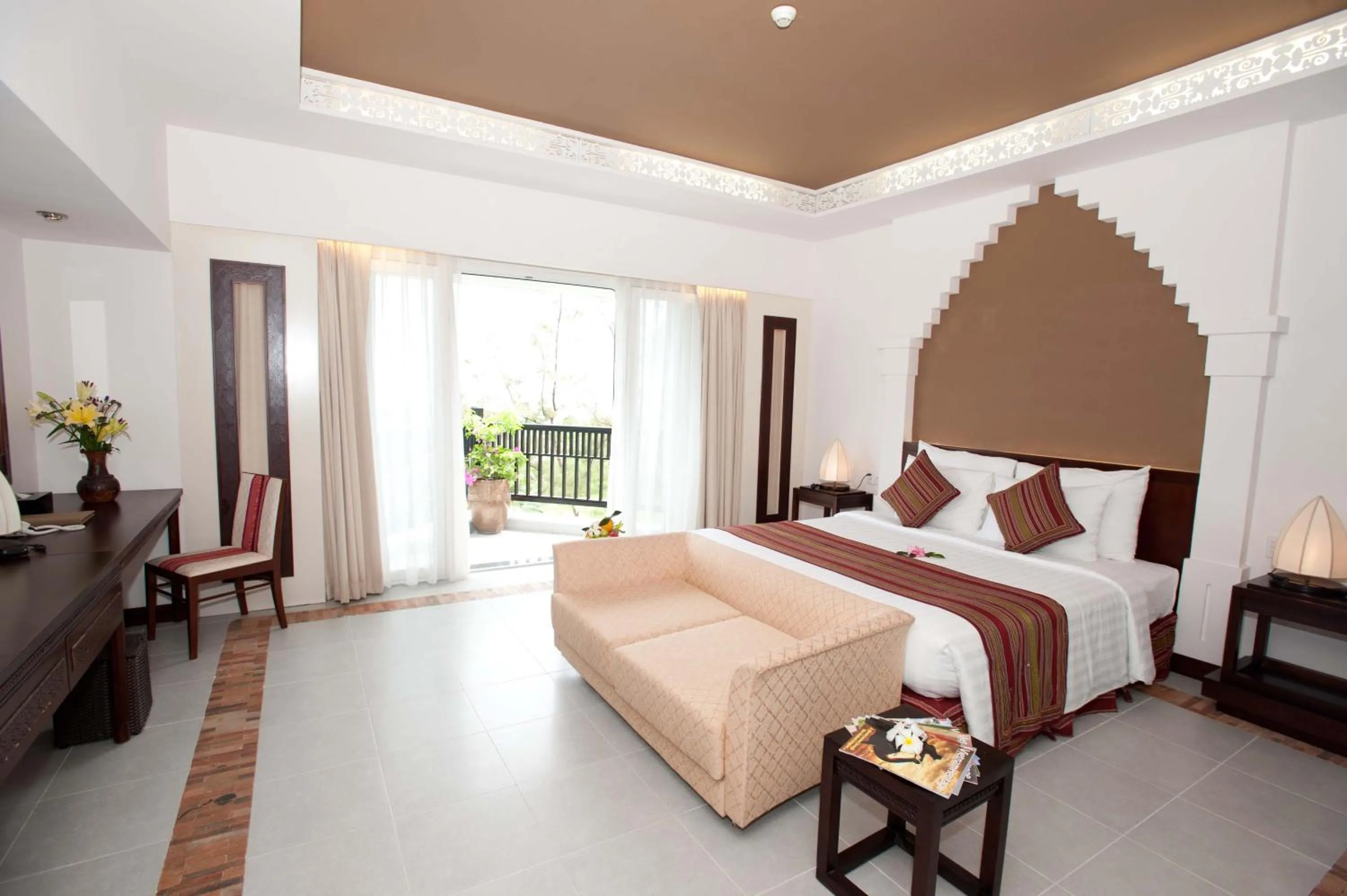 Garden view, Bed in Muine Bay Resort