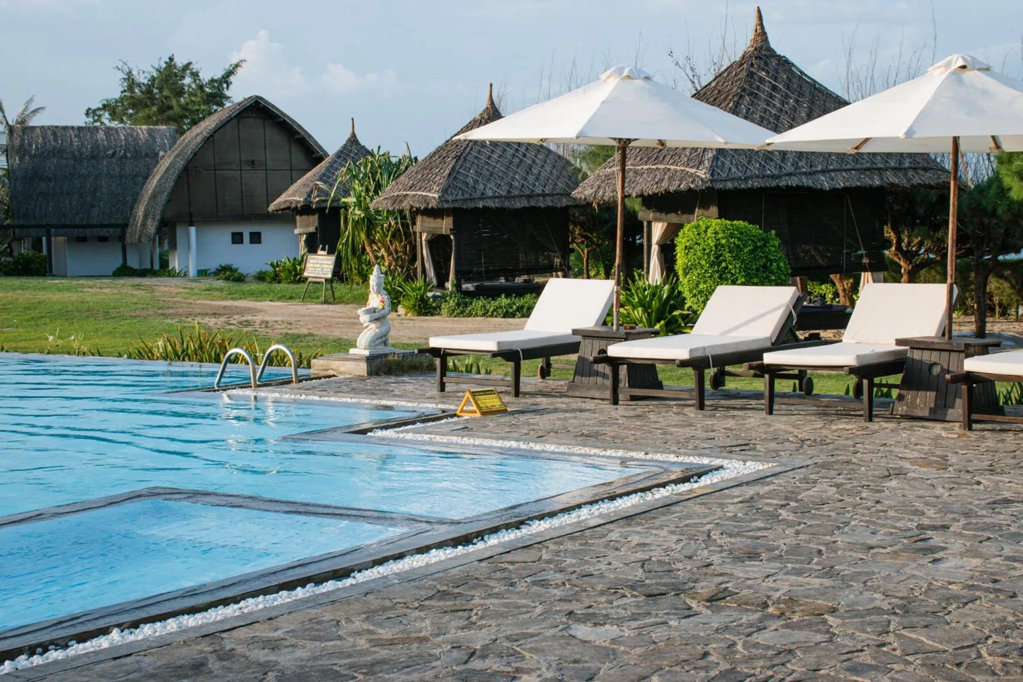 Swimming pool in Muine Bay Resort