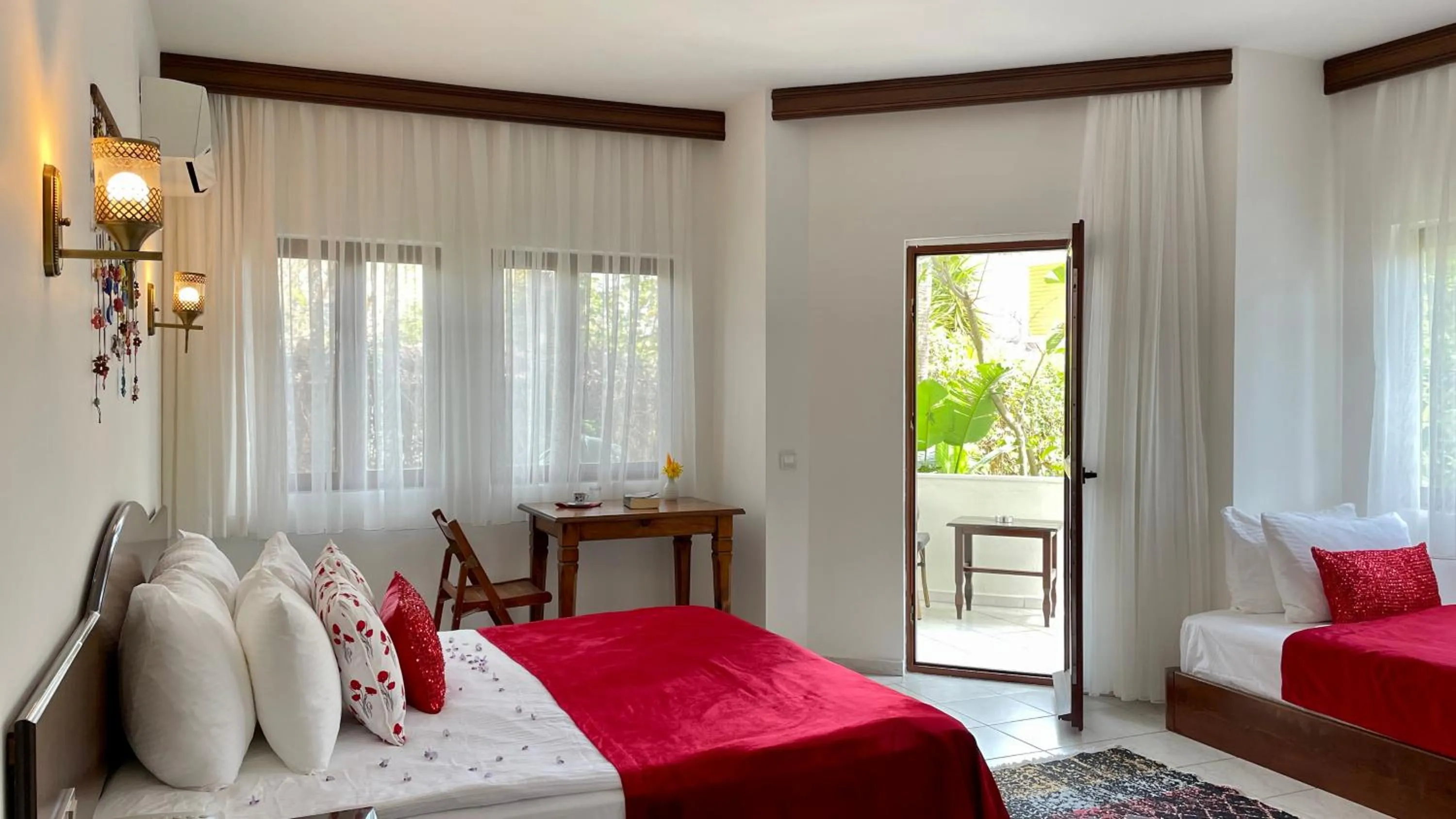 Bedroom, Bed in Aida Hotel