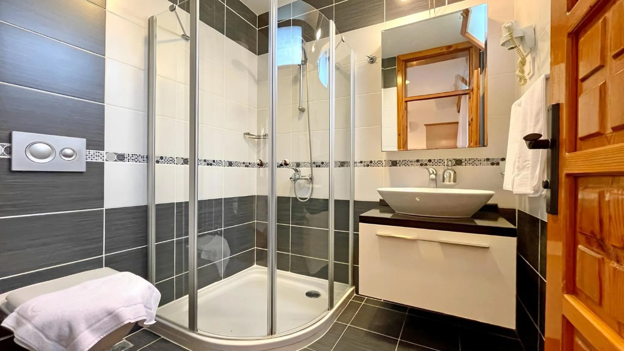 Bathroom in Aida Hotel