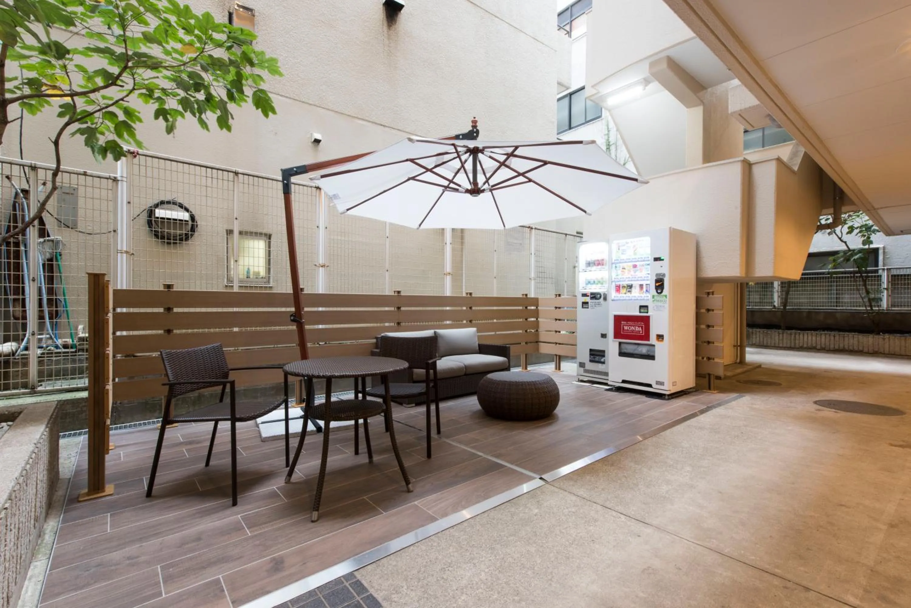 Communal lounge/ TV room in HOTEL MYSTAYS Gotanda