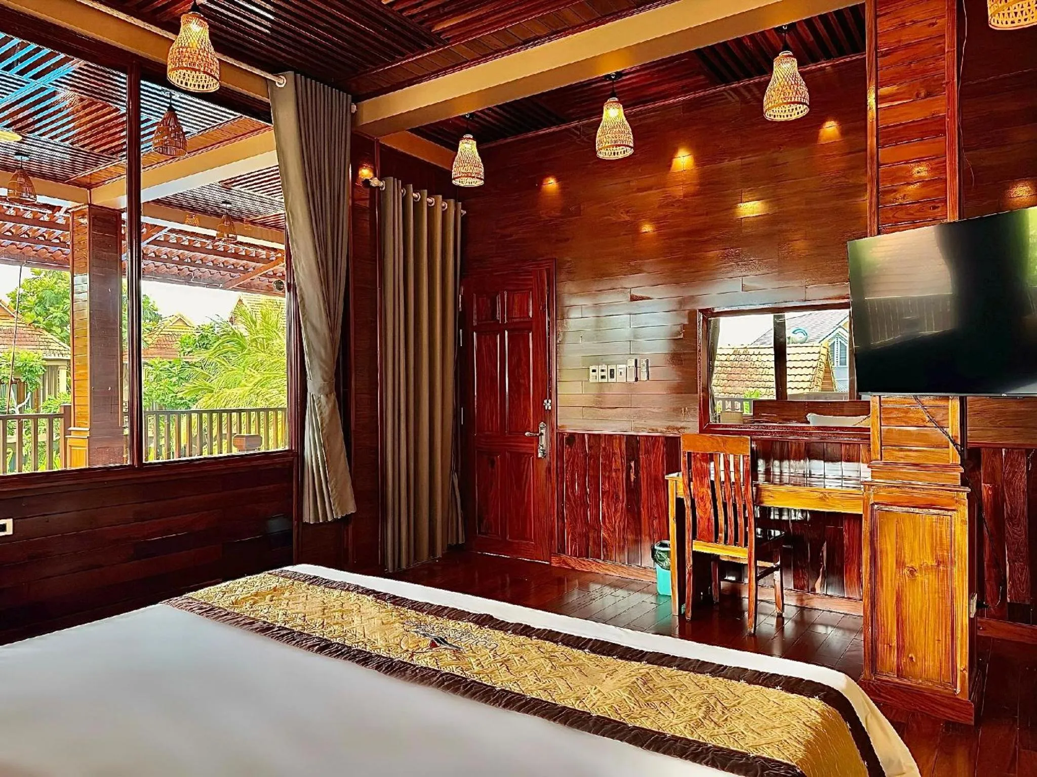 Communal lounge/ TV room, Bed in Golden Topaz Phu Quoc Resort