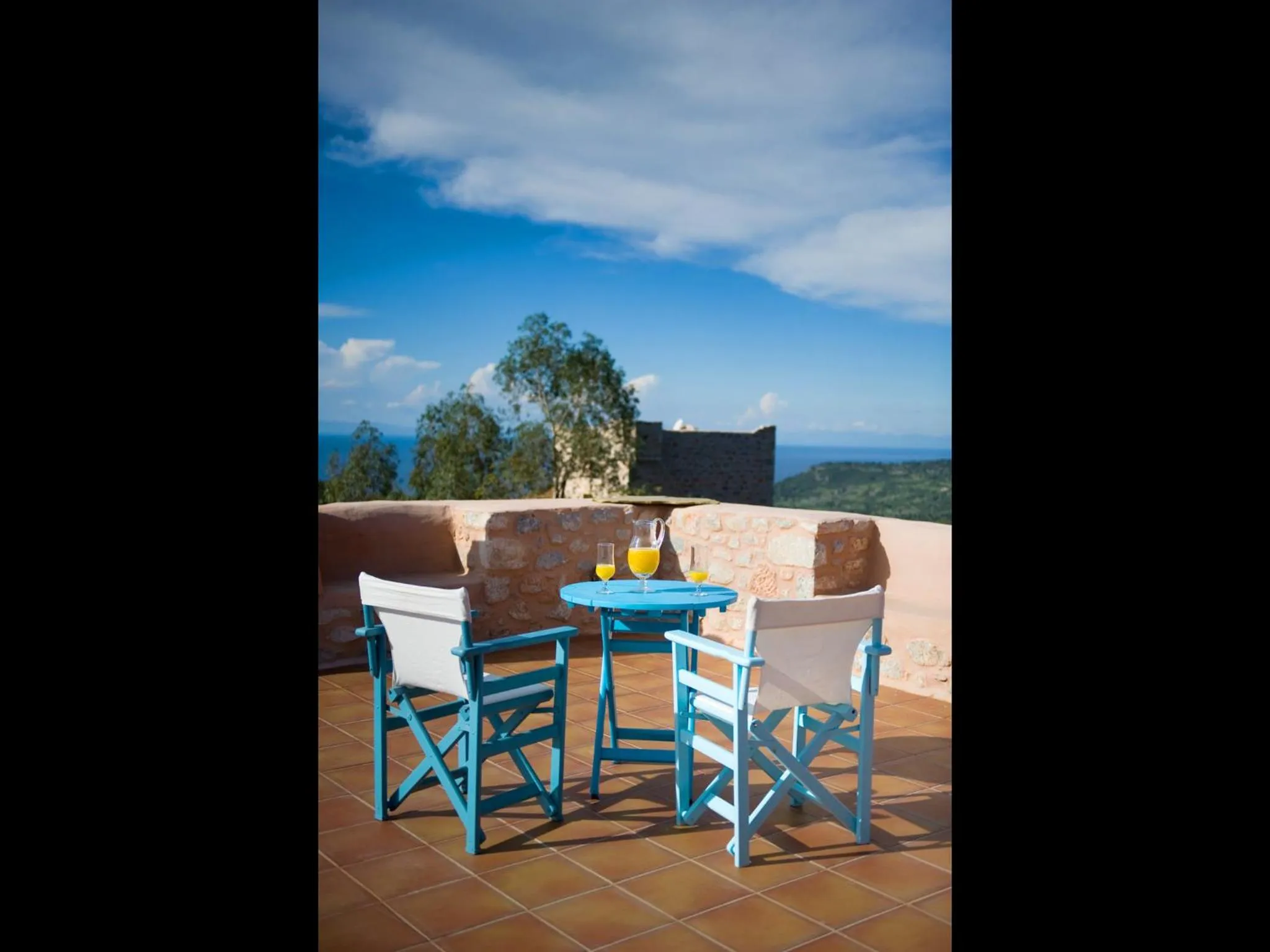 Sea view in Arapakis Historic Castle