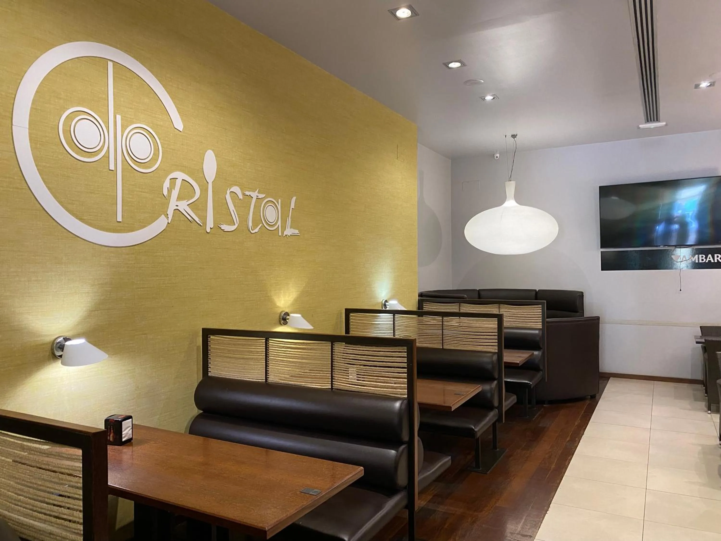 Restaurant/places to eat in dpCristal