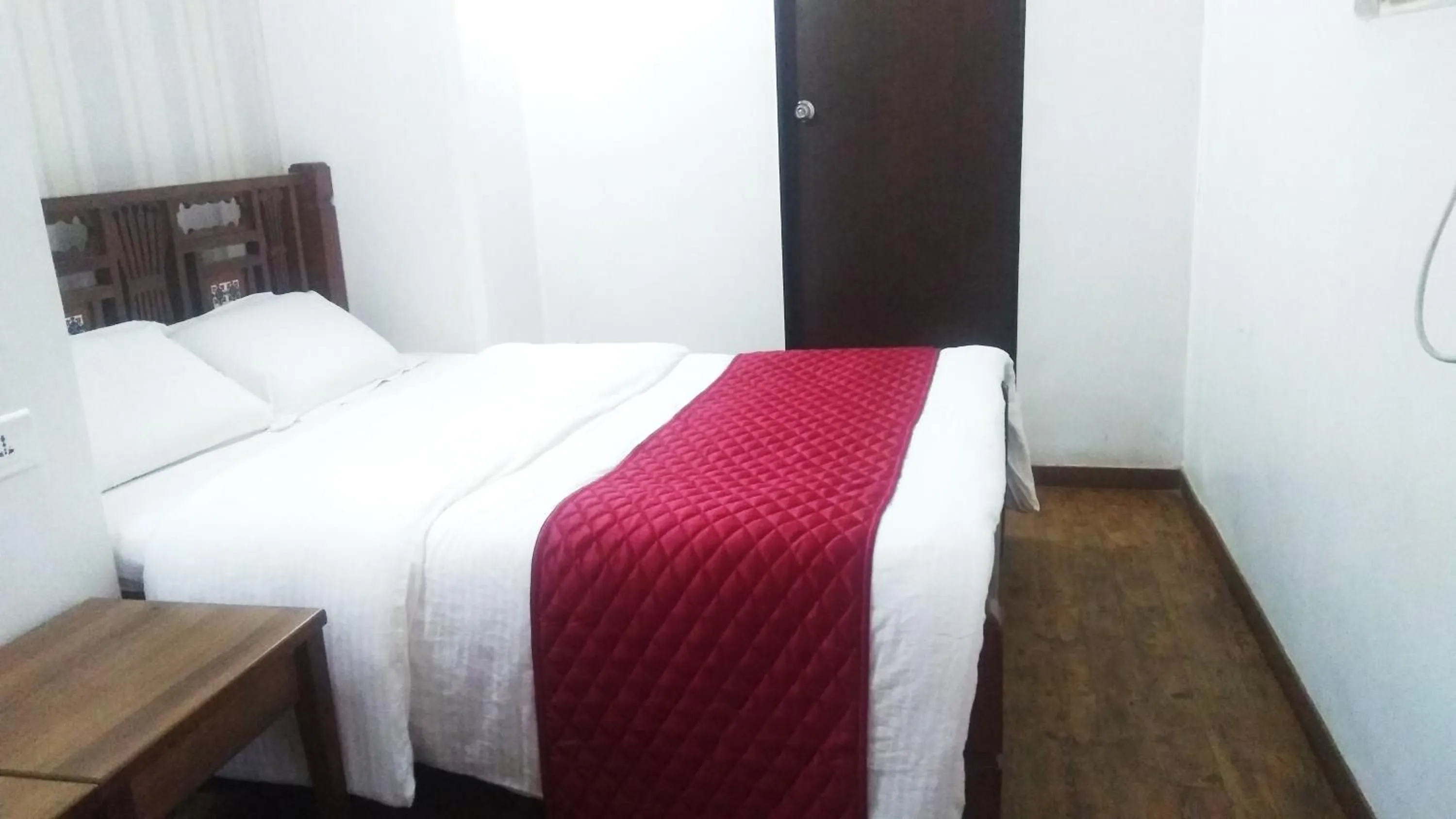 Bed in Carlton Hotel Mumbai - Behind Taj Mahal Palace Colaba Mumbai