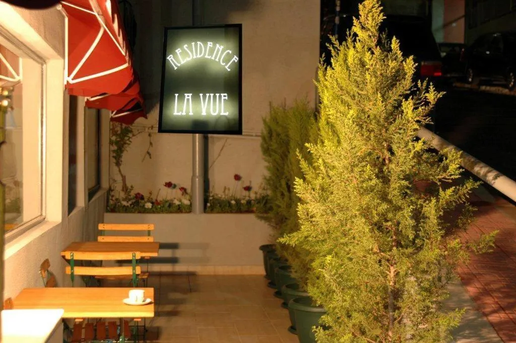 Restaurant/places to eat in Résidence Le Rêve