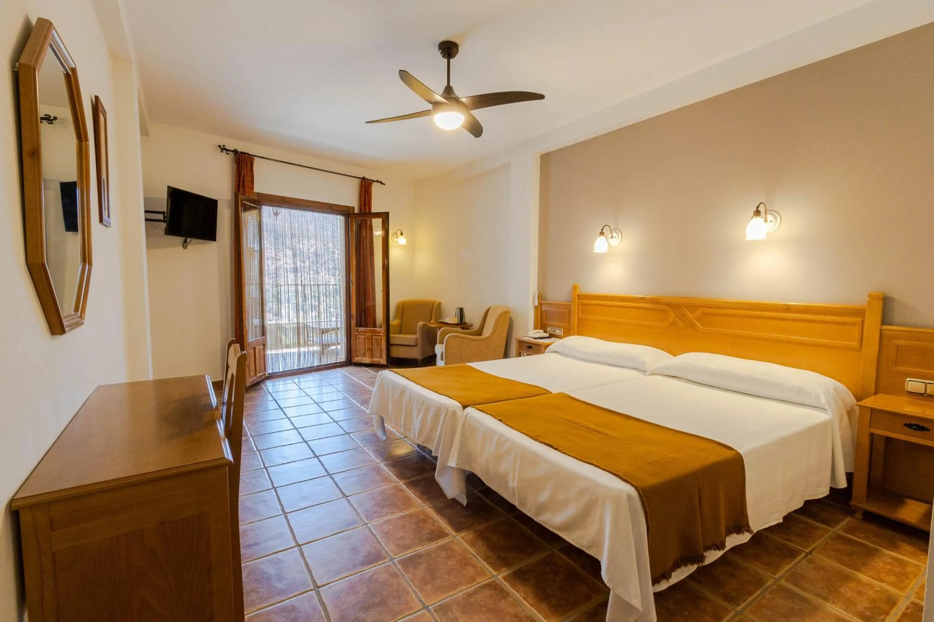 Bed in Hotel La Fragua II