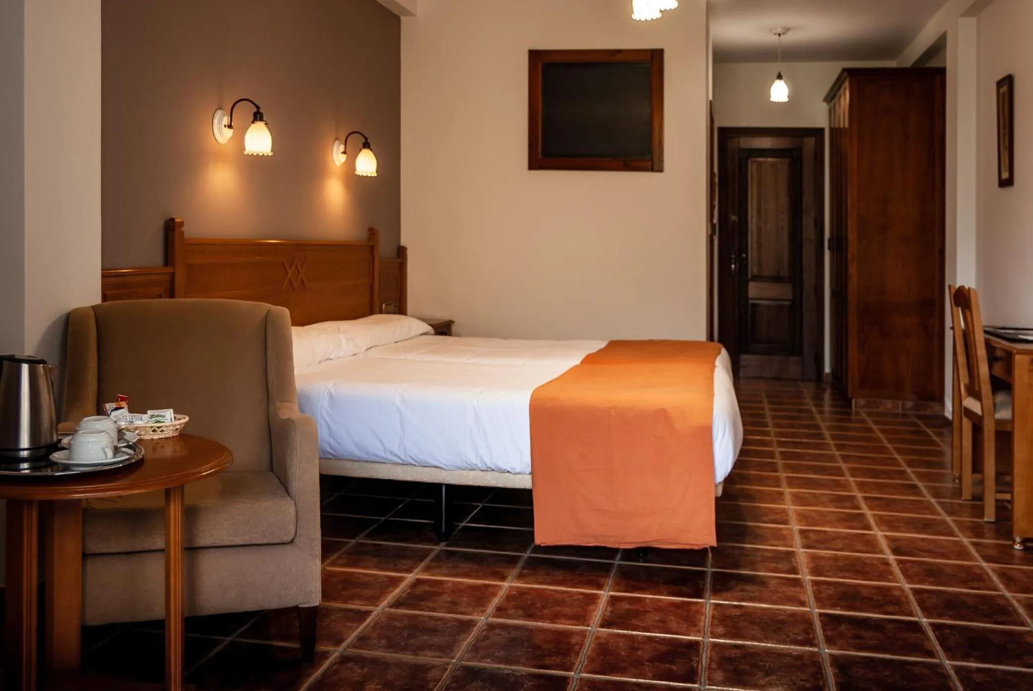 Bed in Hotel La Fragua II