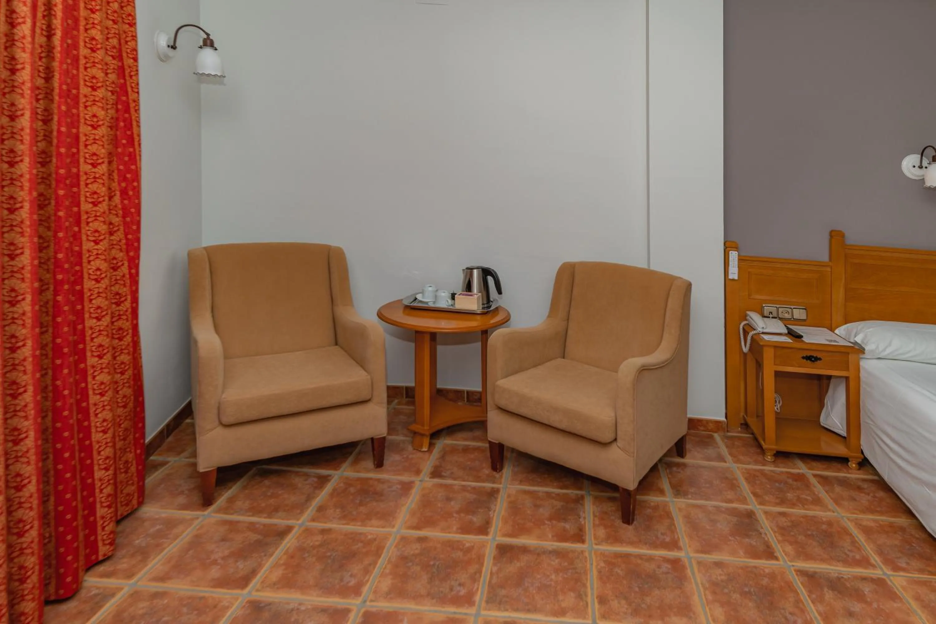 Bedroom, Bed in Hotel La Fragua II