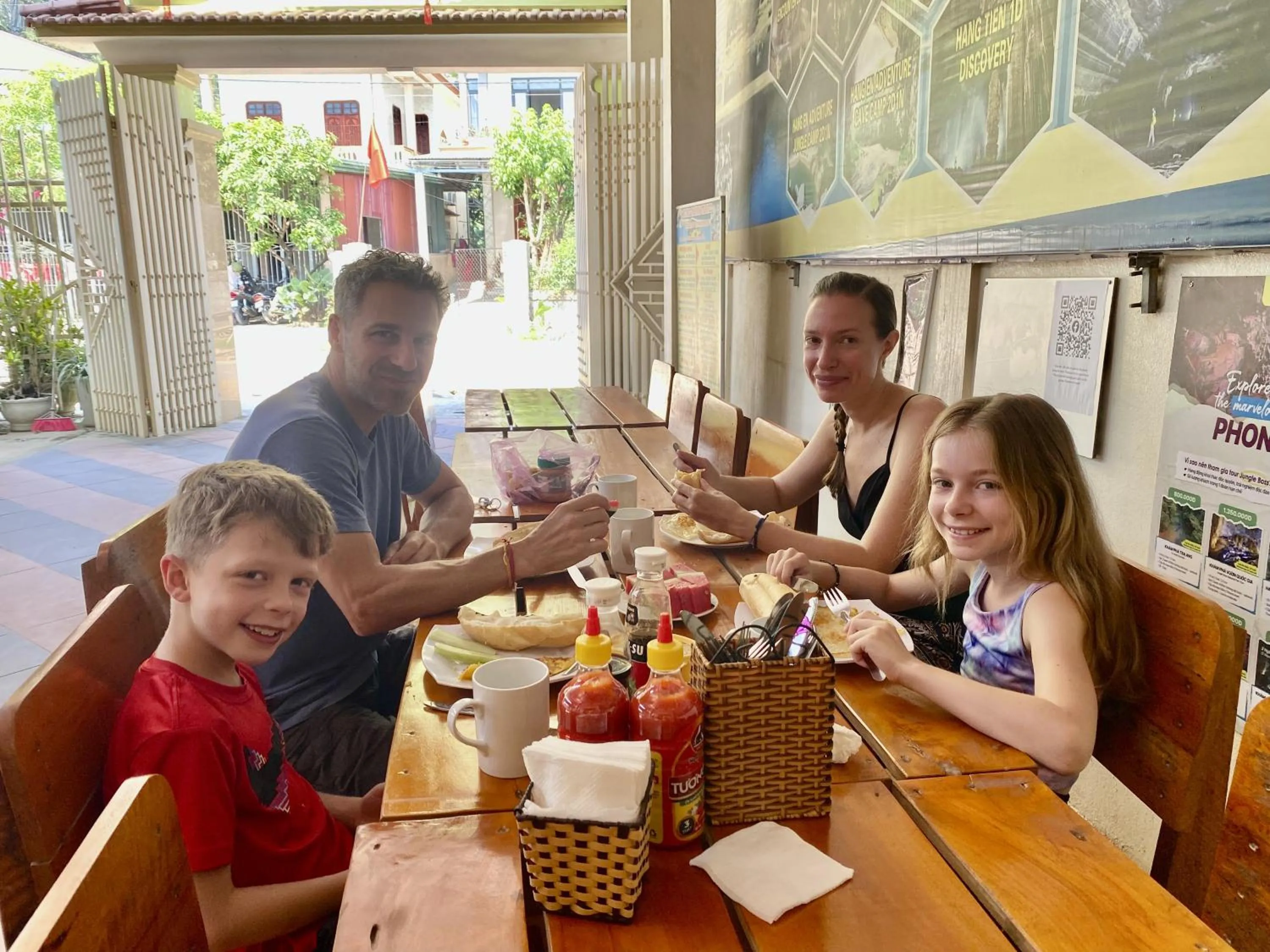 Restaurant/places to eat in Phong Nha - Tien's Cozy Homestay