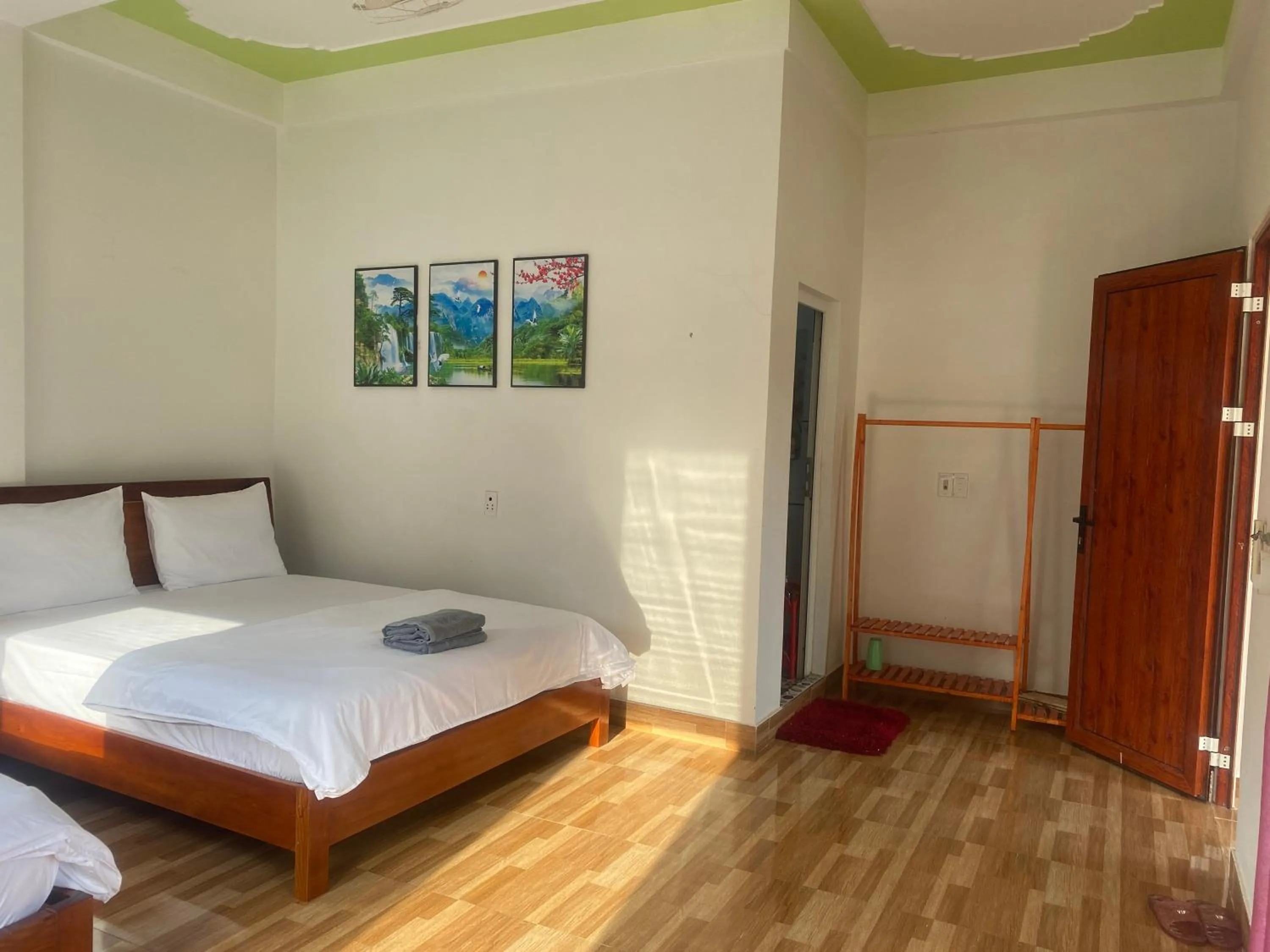 View (from property/room), Bed in Phong Nha - Tien's Cozy Homestay