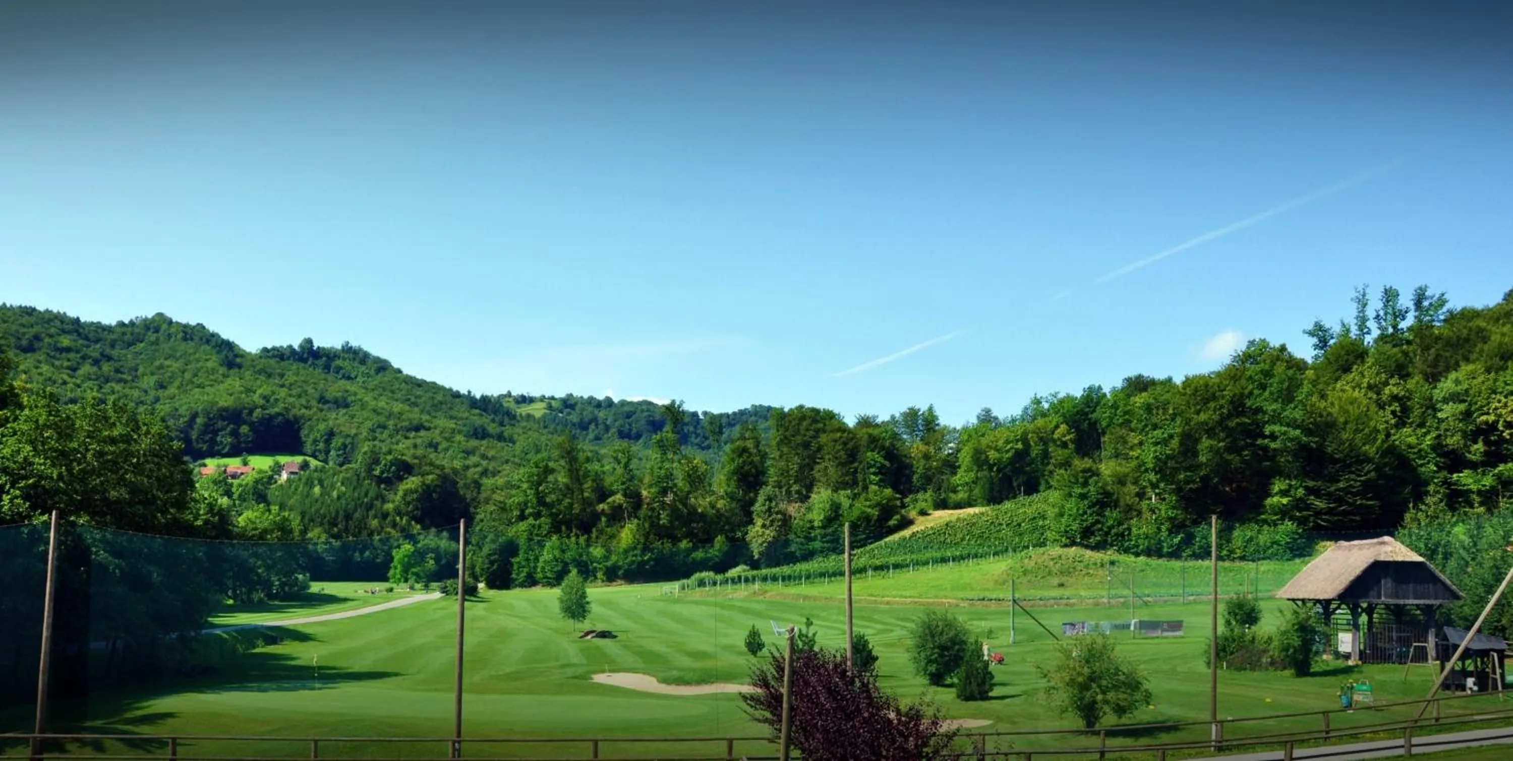 Area and facilities in Natura Amon