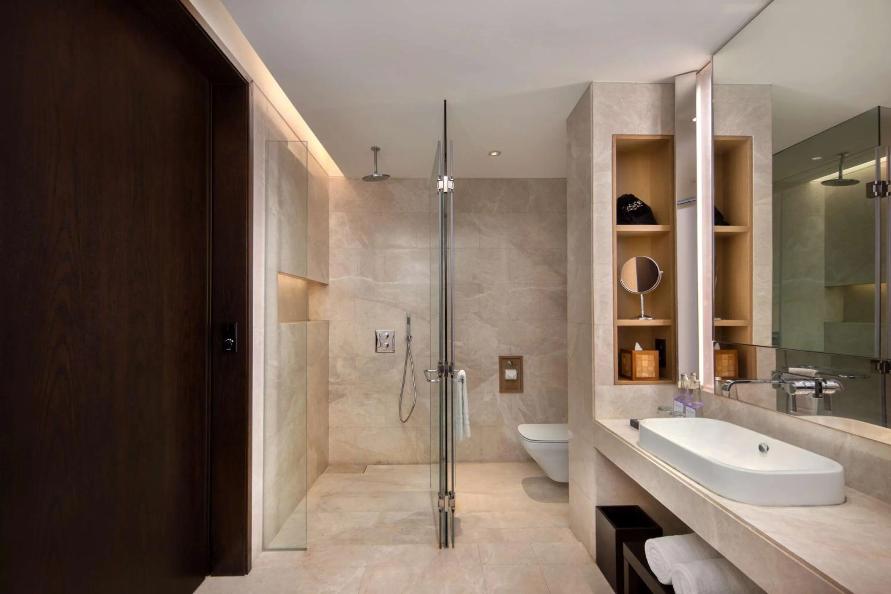 Shower in Radisson Blu Bali Uluwatu