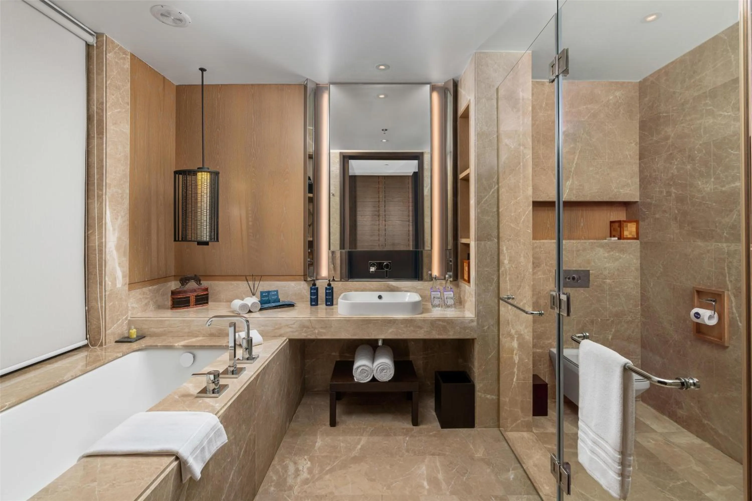 Shower in Radisson Blu Bali Uluwatu