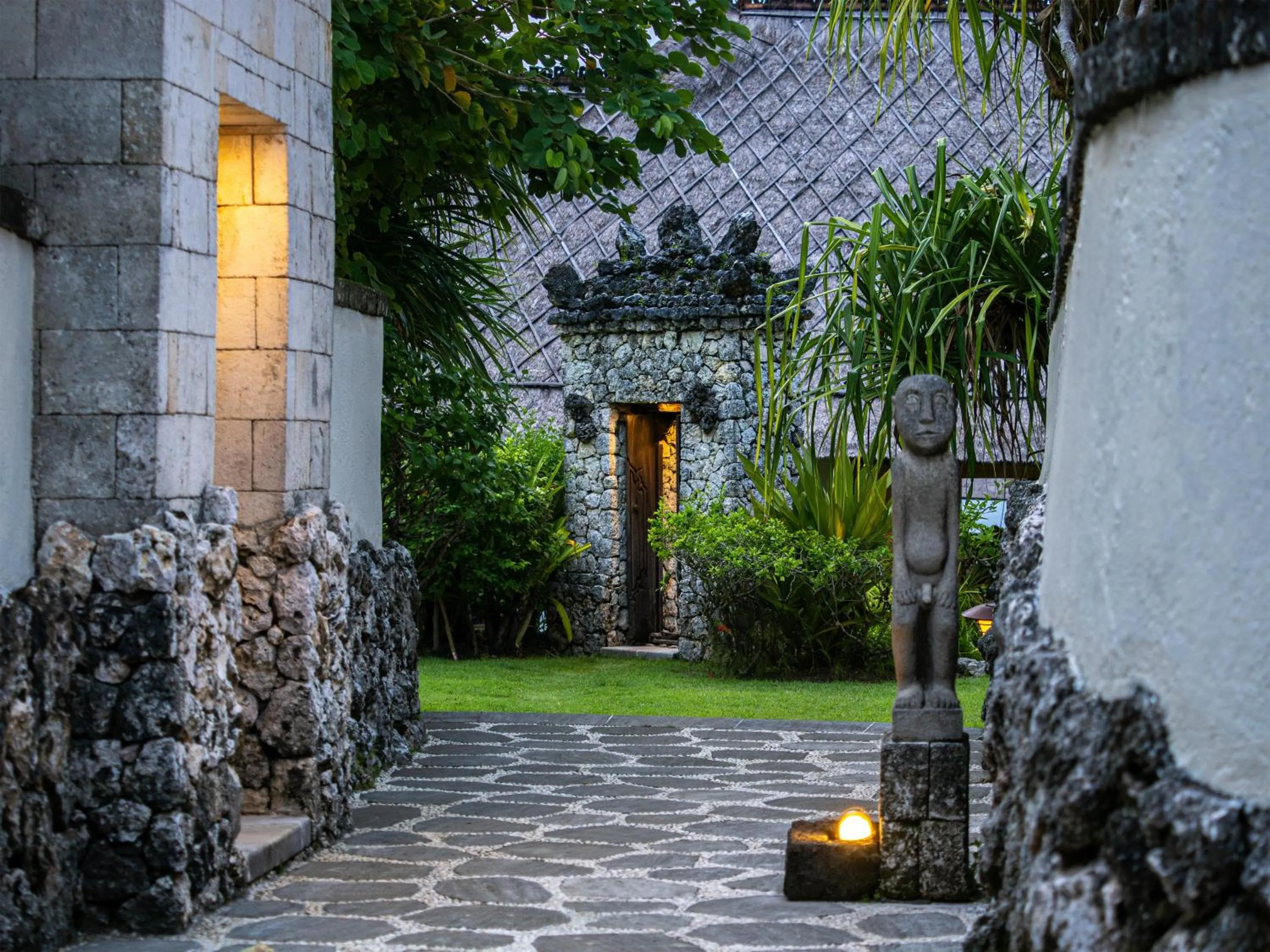 Photo of the whole room in Radisson Blu Bali Uluwatu