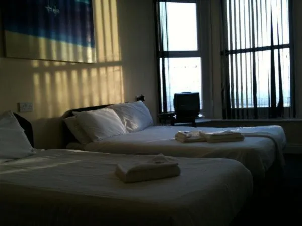 View (from property/room), Bed in The Royal Windsor Hotel