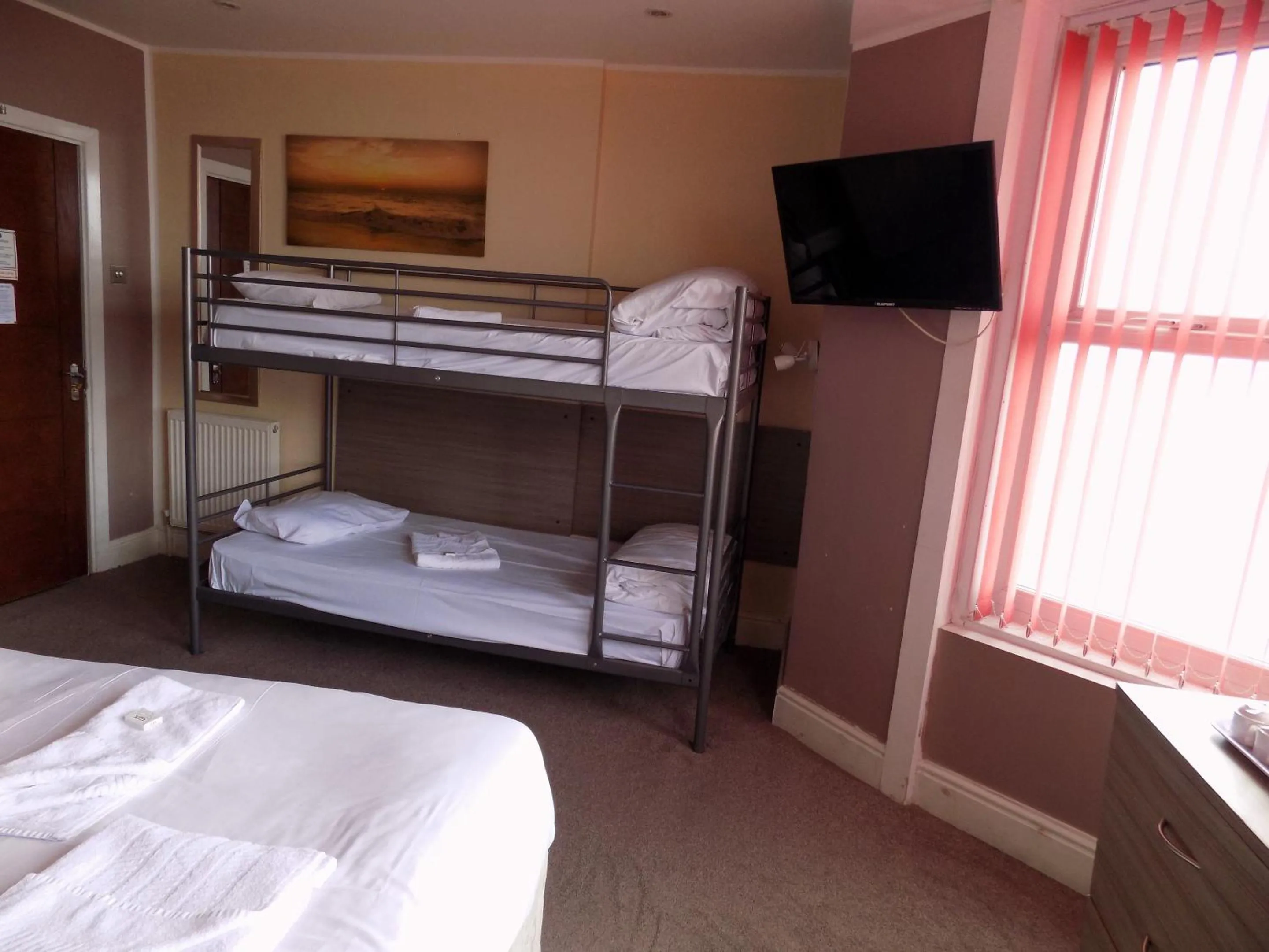 Bedroom, Bed in The Royal Windsor Hotel