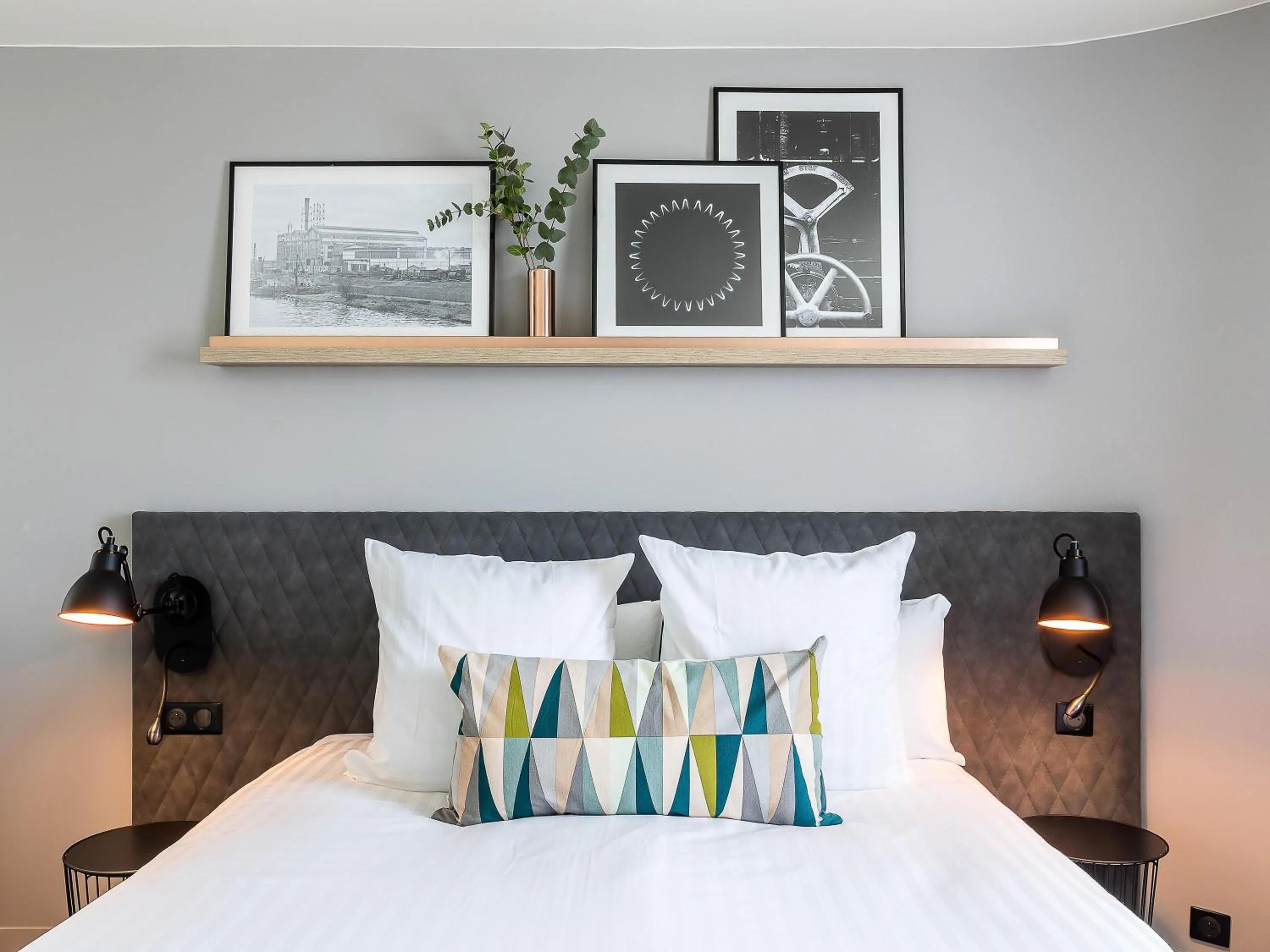 Bedroom, Bed in Hôtel Mercure Paris Gennevilliers