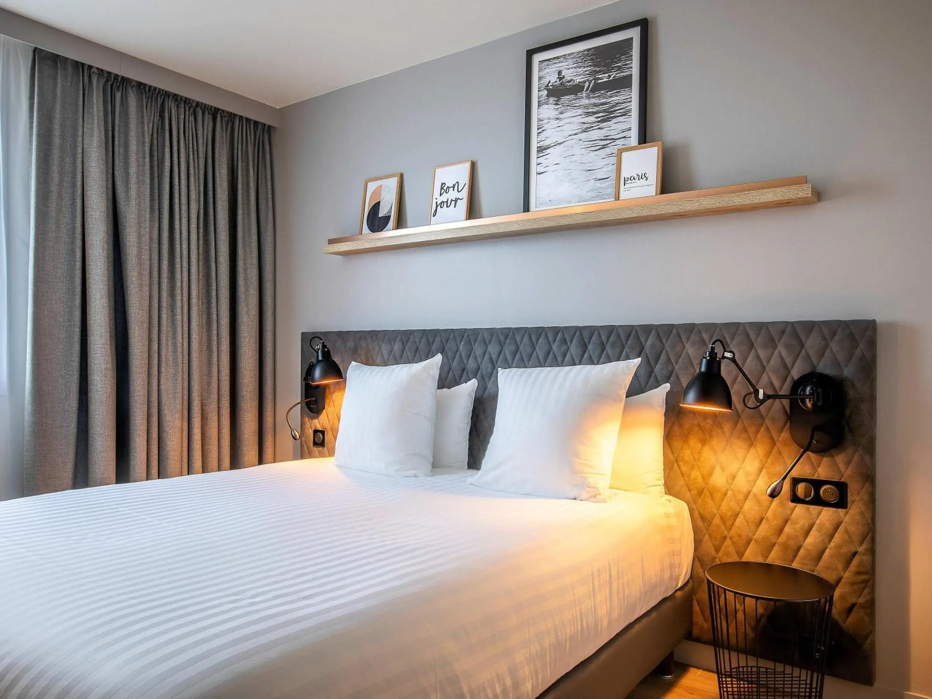 Standard Double Room in Hôtel Mercure Paris Gennevilliers Standard Double Room in Hôtel Mercure Paris Gennevilliers