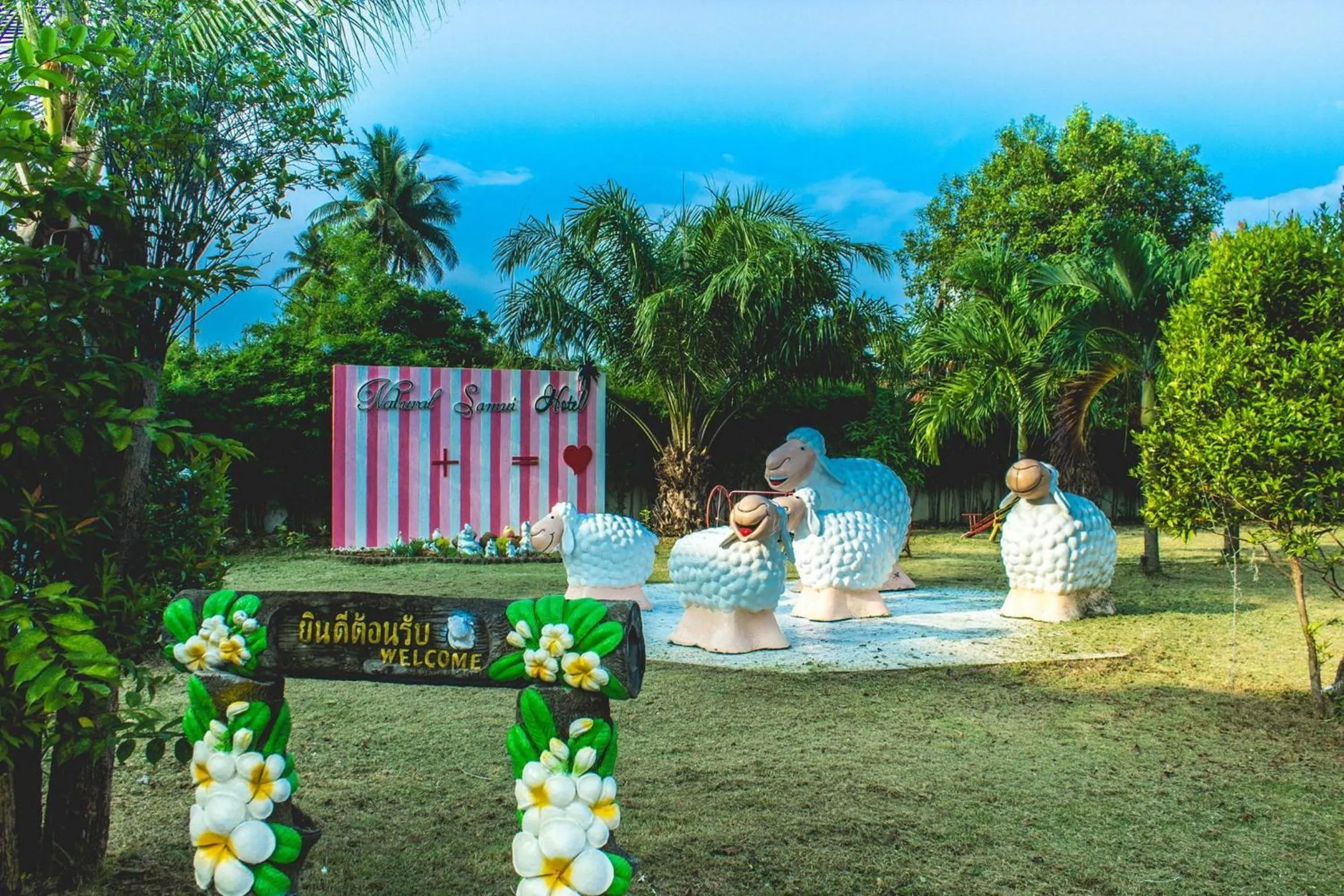 Garden view in Natural Samui Hotel