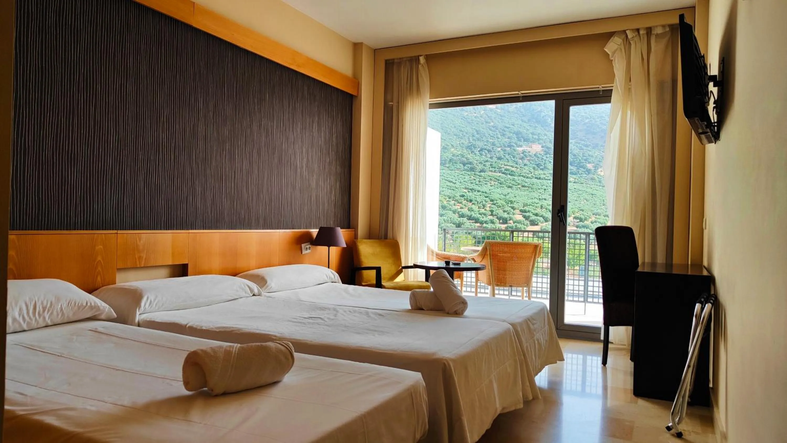 Bed in Hotel Mencia Subbética