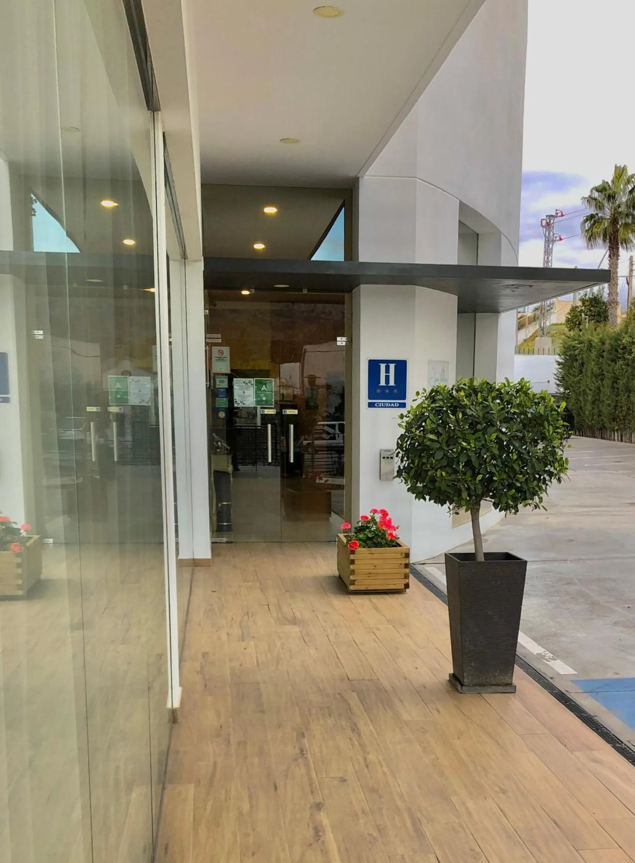 Facade/entrance in Hotel Mencia Subbética