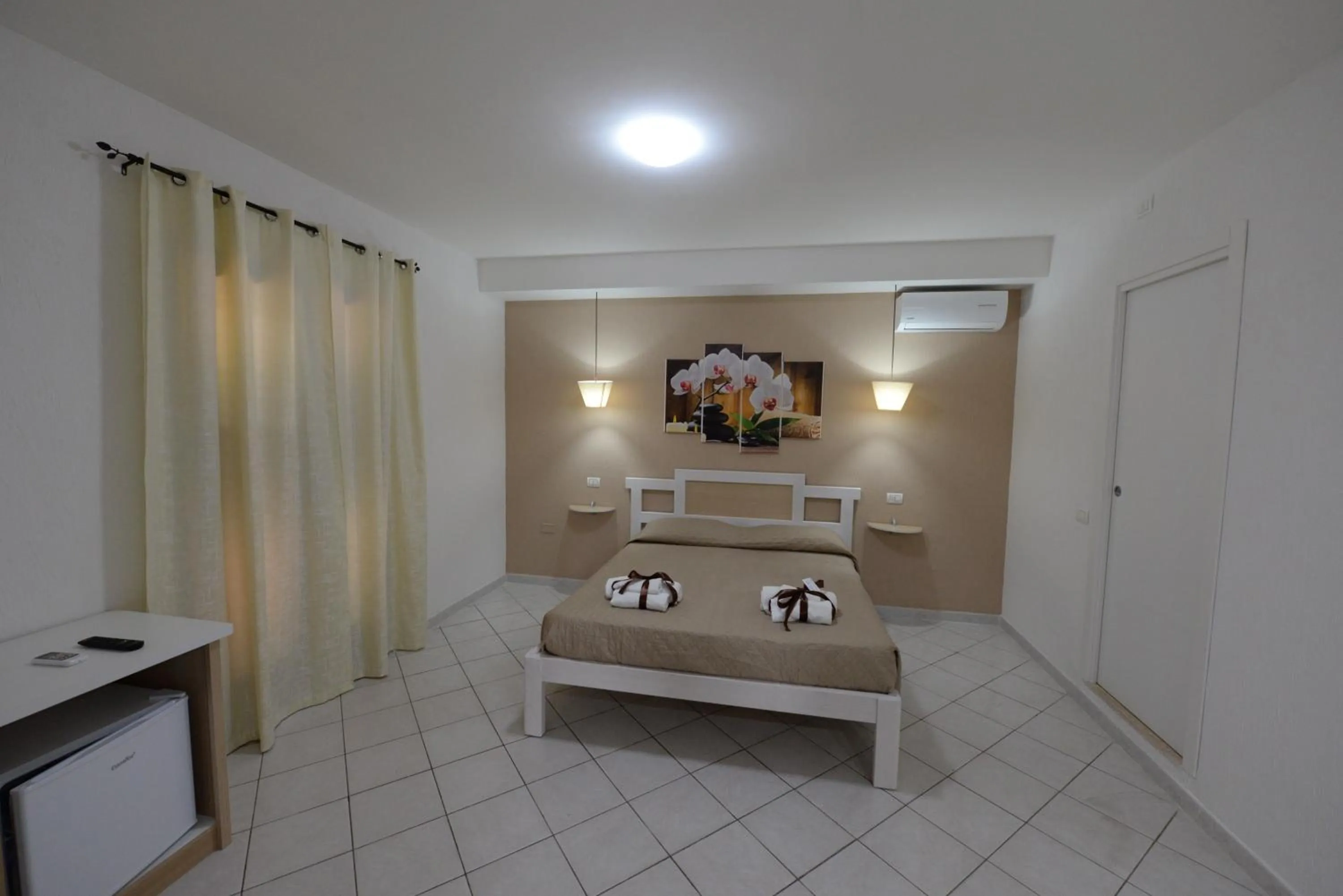 Bedroom, Bed in Villa Saturno