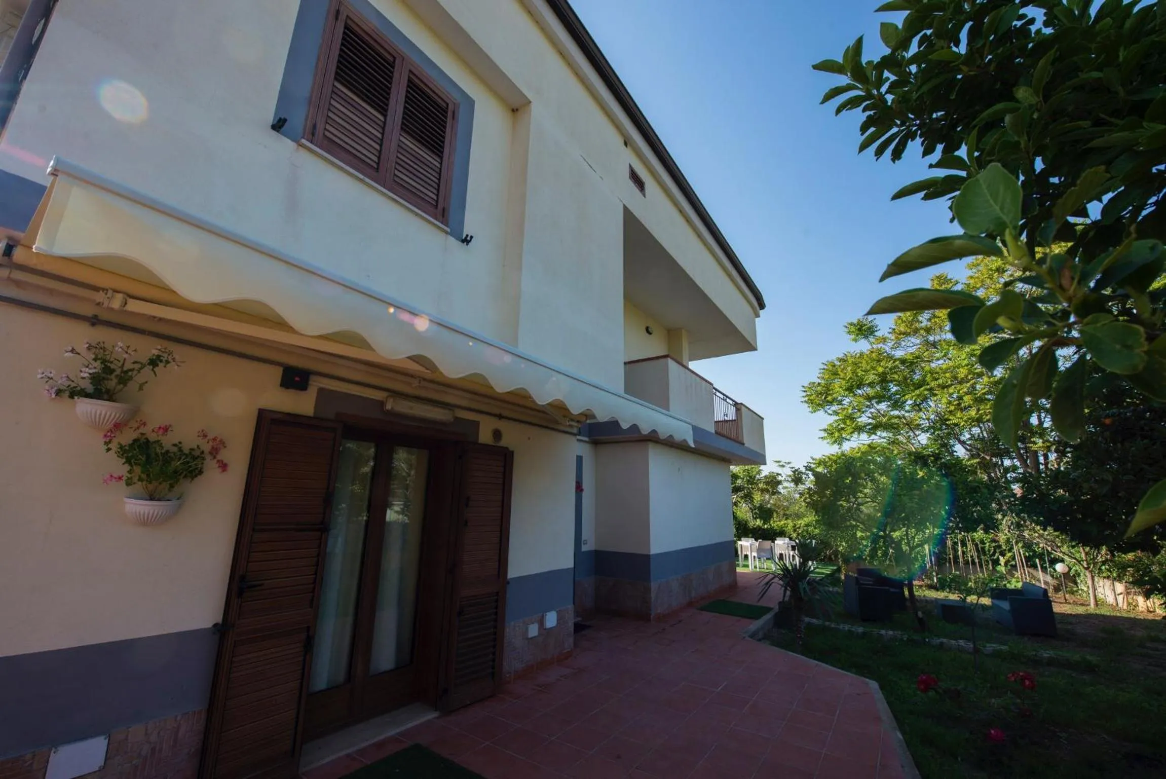 Property building in Villa Saturno