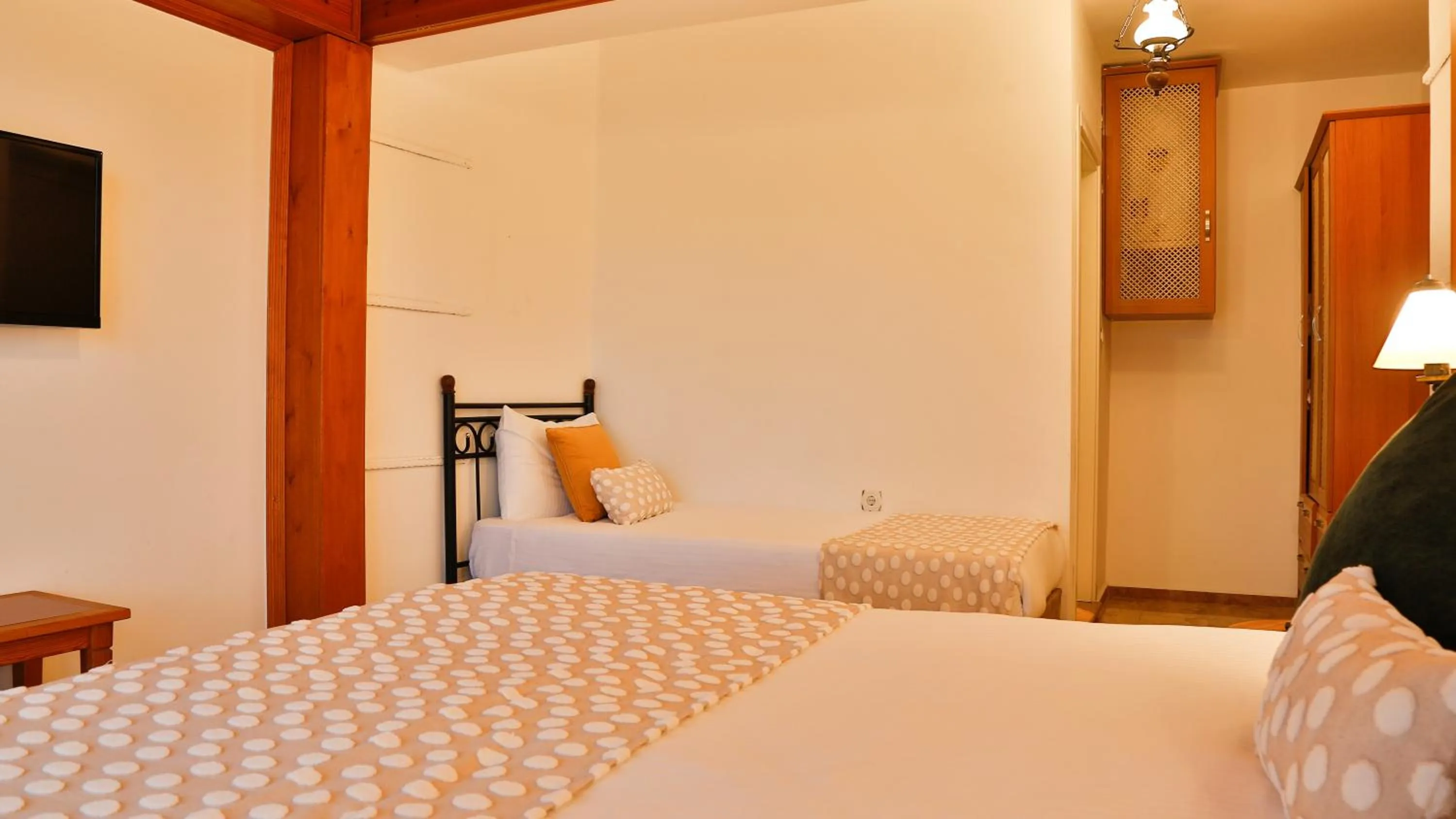 Bed in Villa Marine Hotel