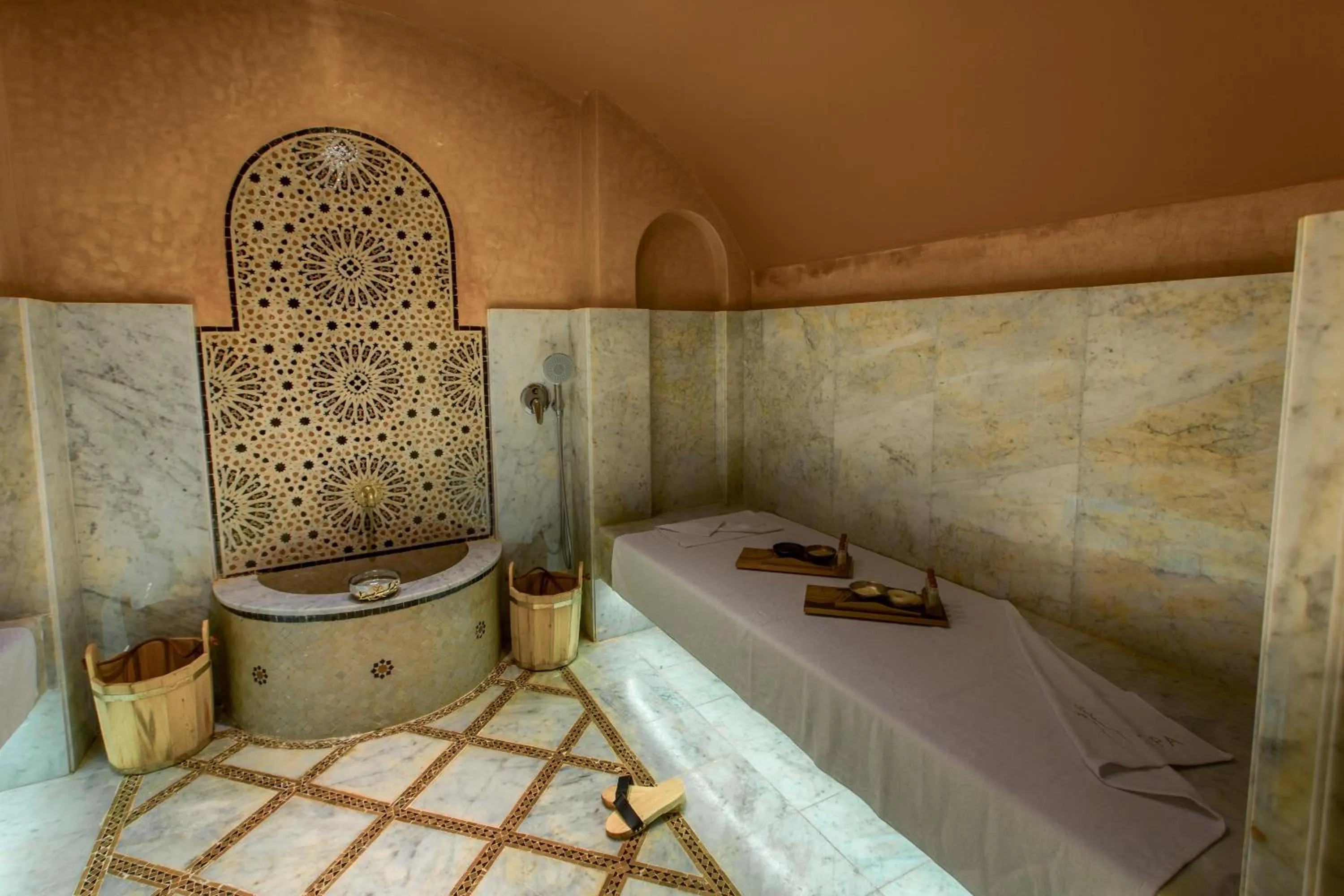 Steam room in Château Roslane Boutique hôtel & Spa