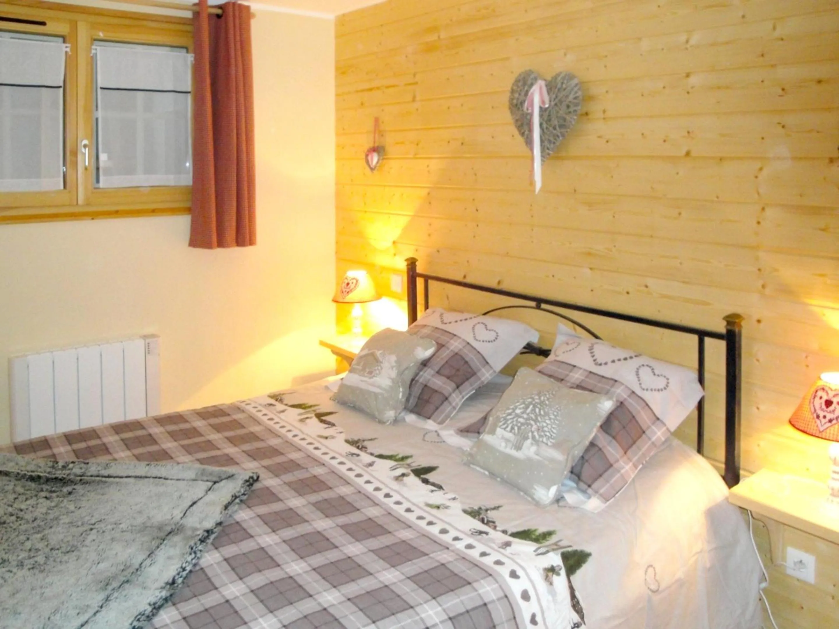 Photo of the whole room, Bed in Appartement spacieux à Xonrupt-Longemer + Sauna