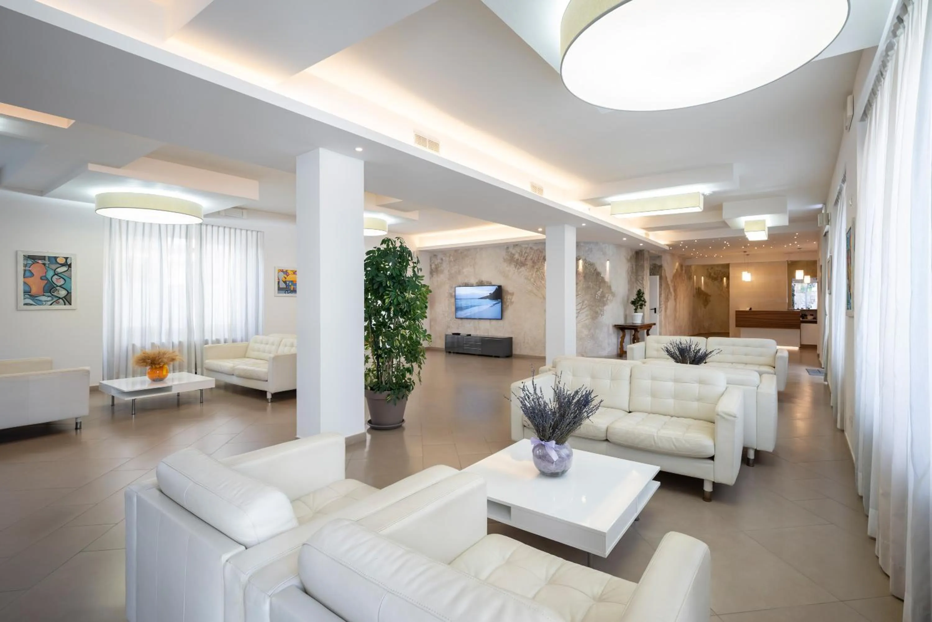 Lobby or reception in Hotel La Pineta