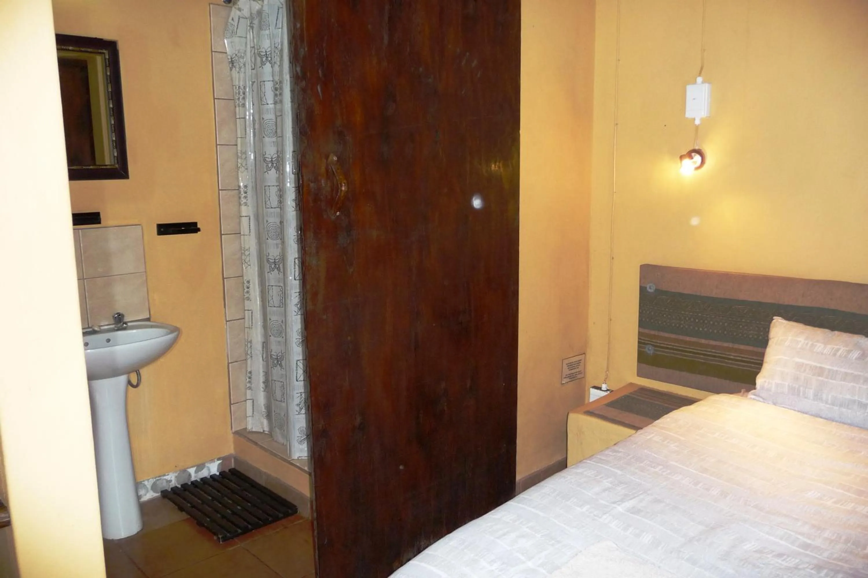 Bed in Isinkwe Bush Camp